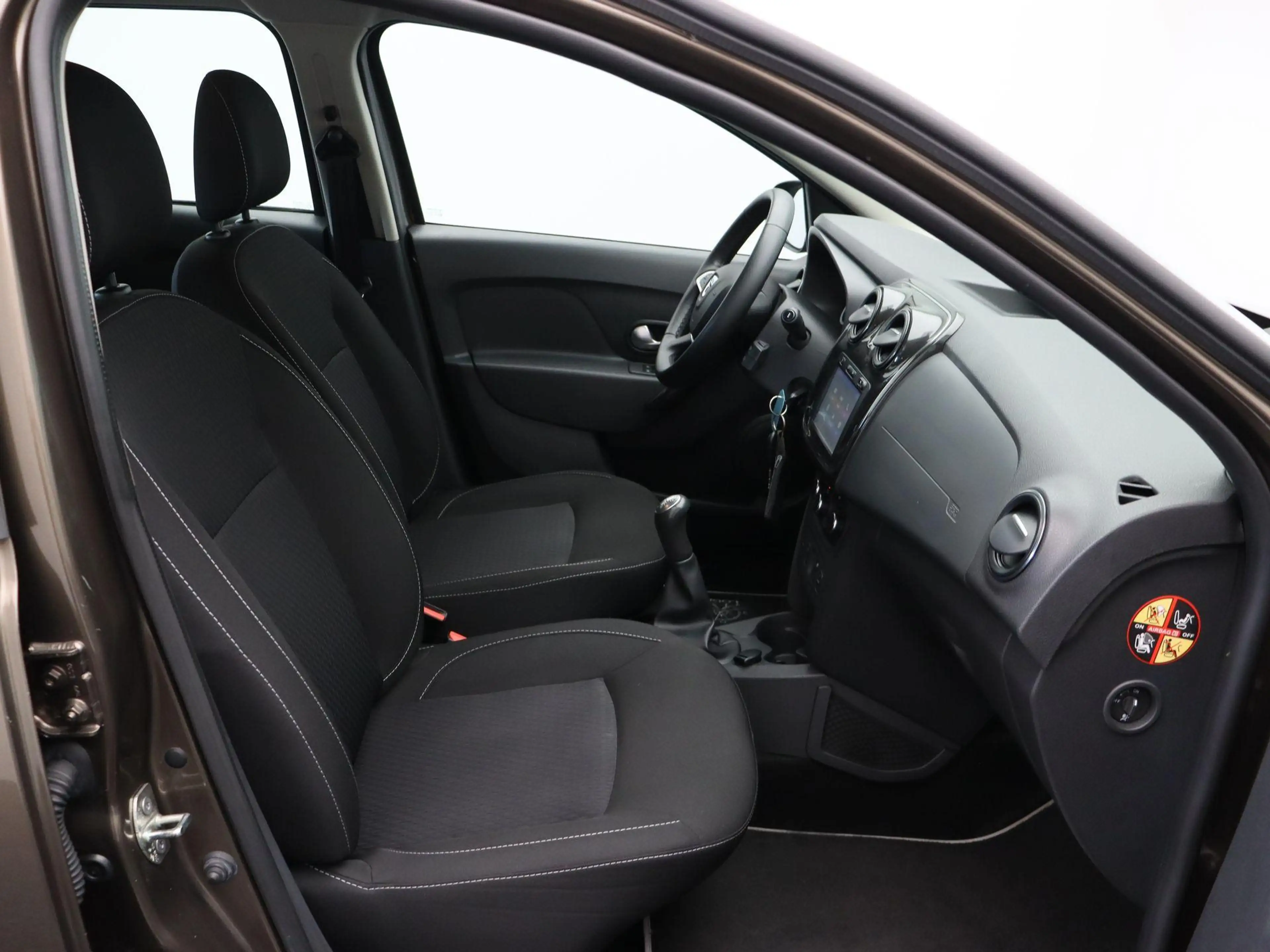 Dacia Logan MCV 90pk TCe Laureate | 100% Dealer onderhouden! | — photo 15