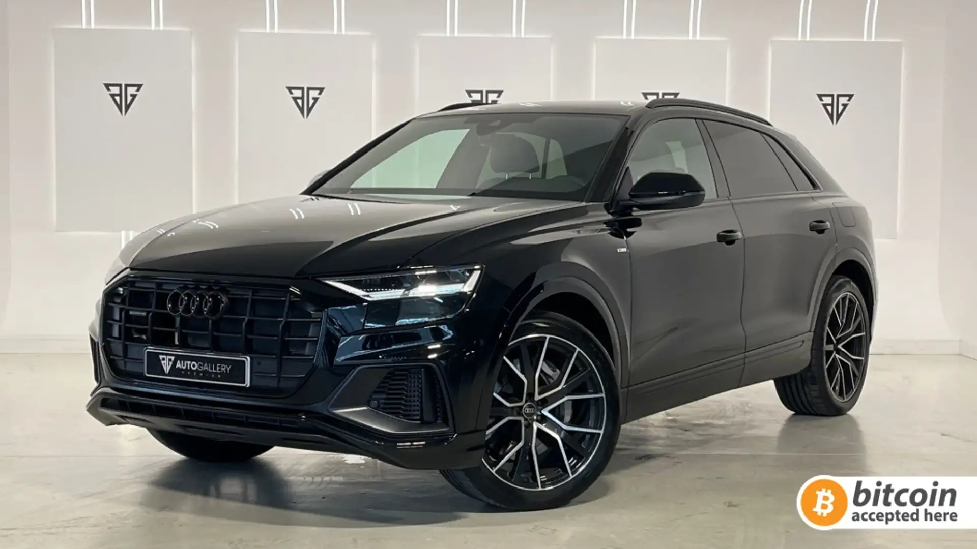 Audi Q8 55 TFSIe Black line quattro Noir - 1
