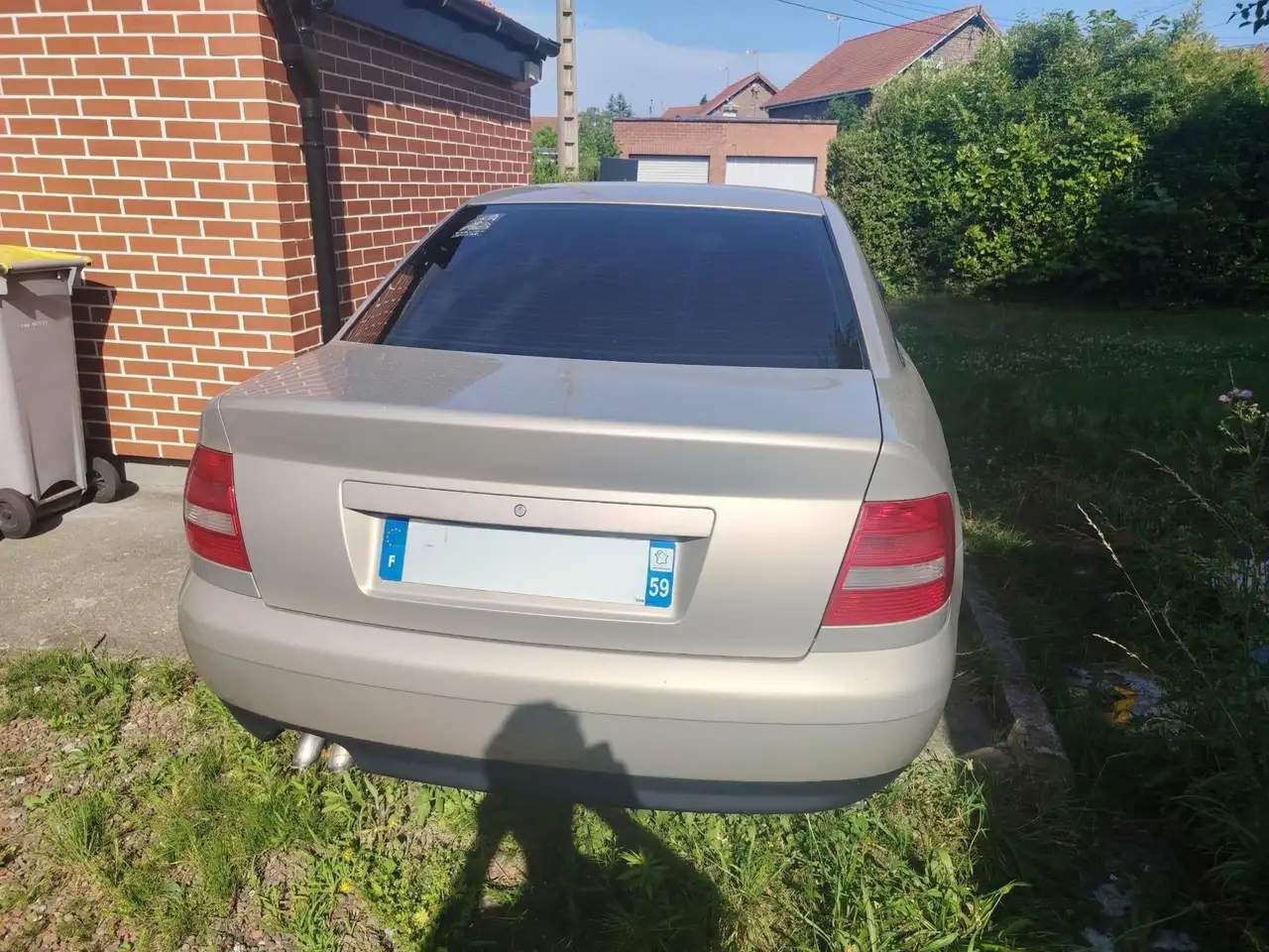 Audi A4 1.9 TDI - 110, foto 4