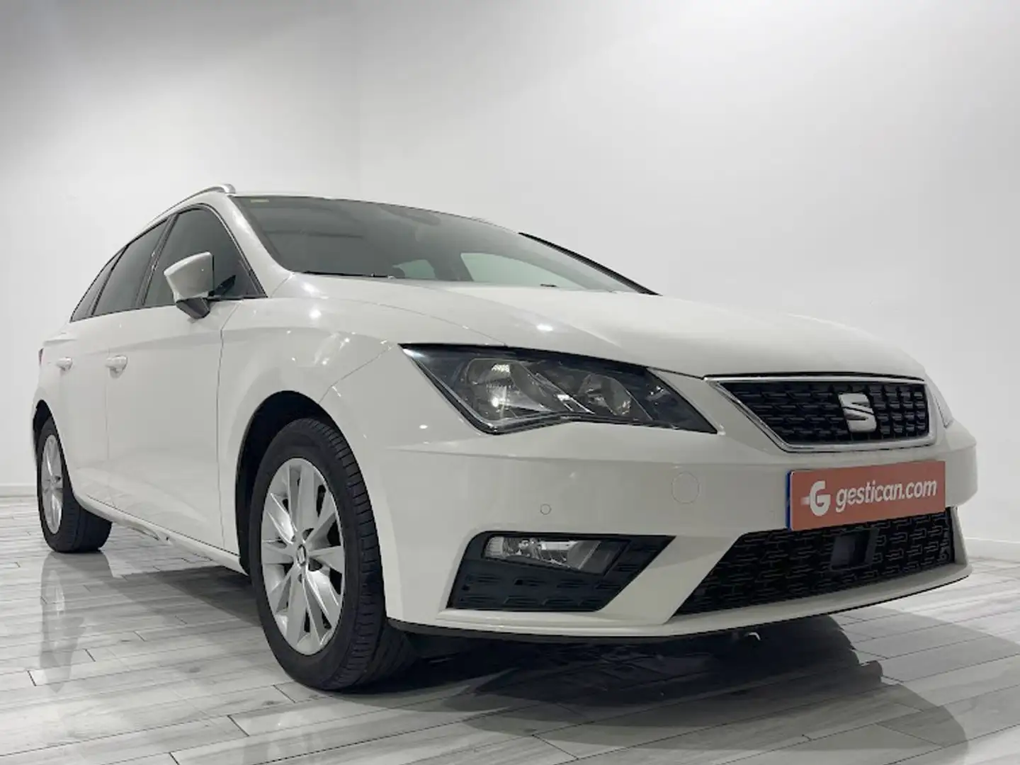 SEAT Leon ST 1.6 TDI 85kW (115CV) S&S Style Ad Nav Blanco - 2