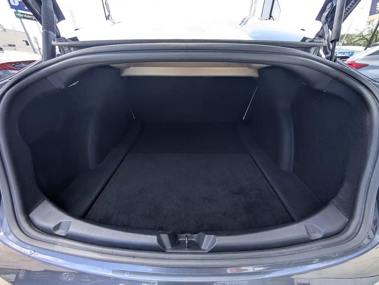 Tesla Model 3 photo Tesla Model 3