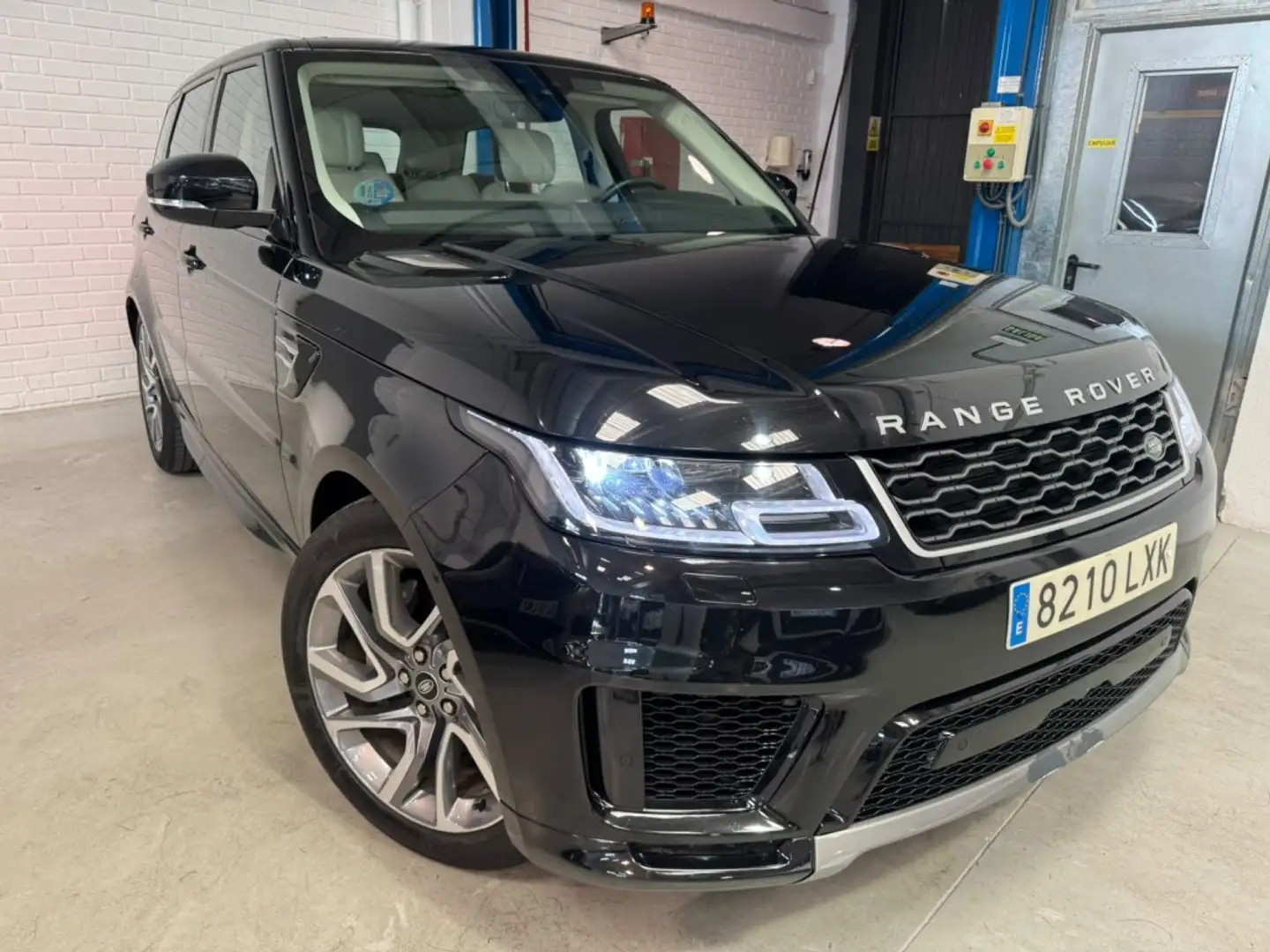 Land Rover Range Rover Sport 3.0D I6 MHEV HSE Dynamic Aut. 249 Negro - 2