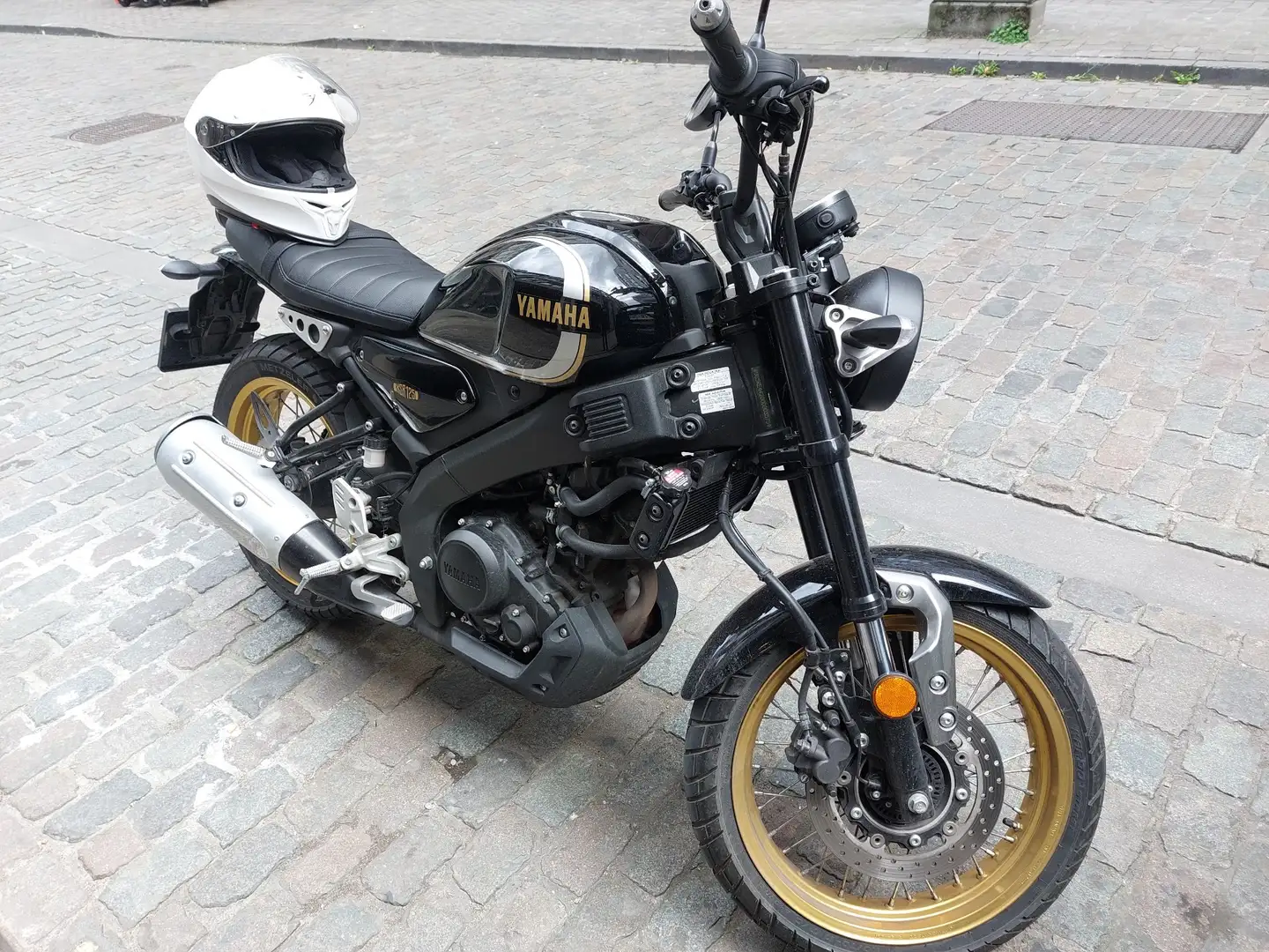 Yamaha XSR 125 Legacy Noir - 2