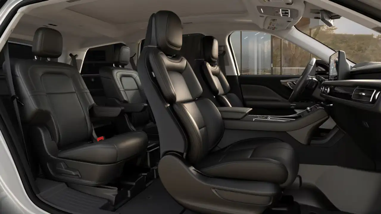Lincoln Aviator снимка Lincoln Aviator