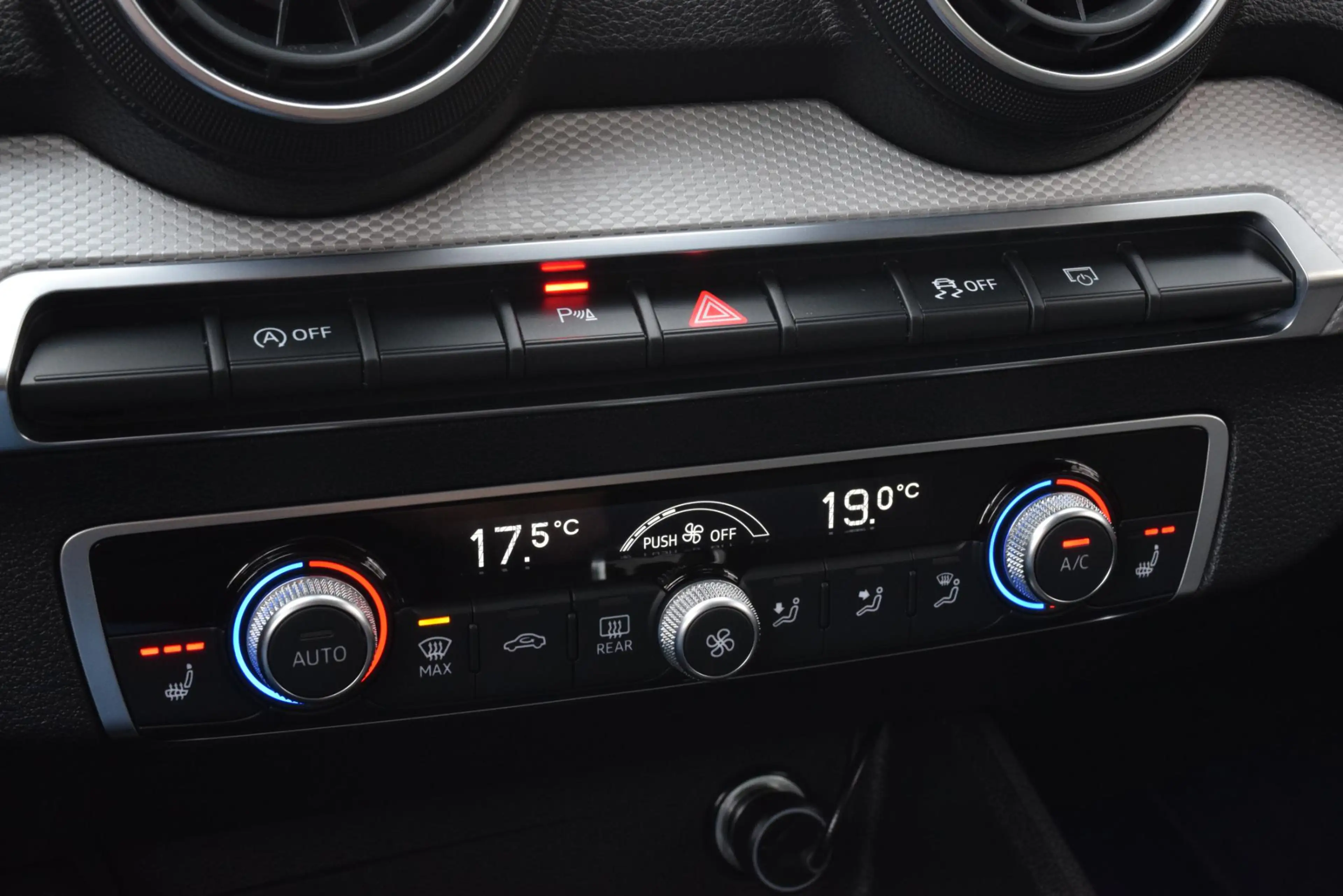 Audi Q2 30 TFSI S-Line|ACC|Carplay|Elektr.klep|Matrix — photo 28