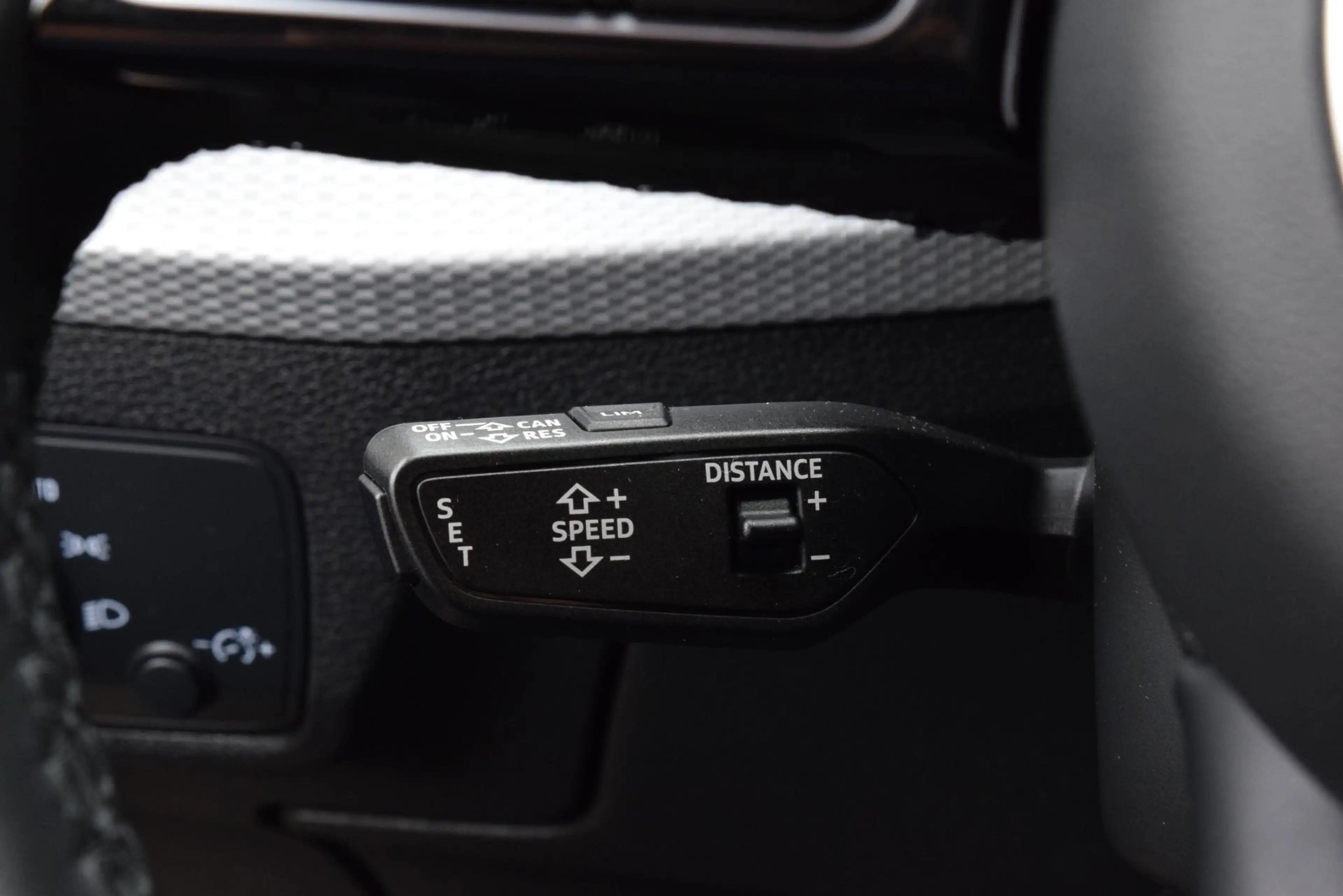 Audi Q2 30 TFSI S-Line|ACC|Carplay|Elektr.klep|Matrix — photo 23