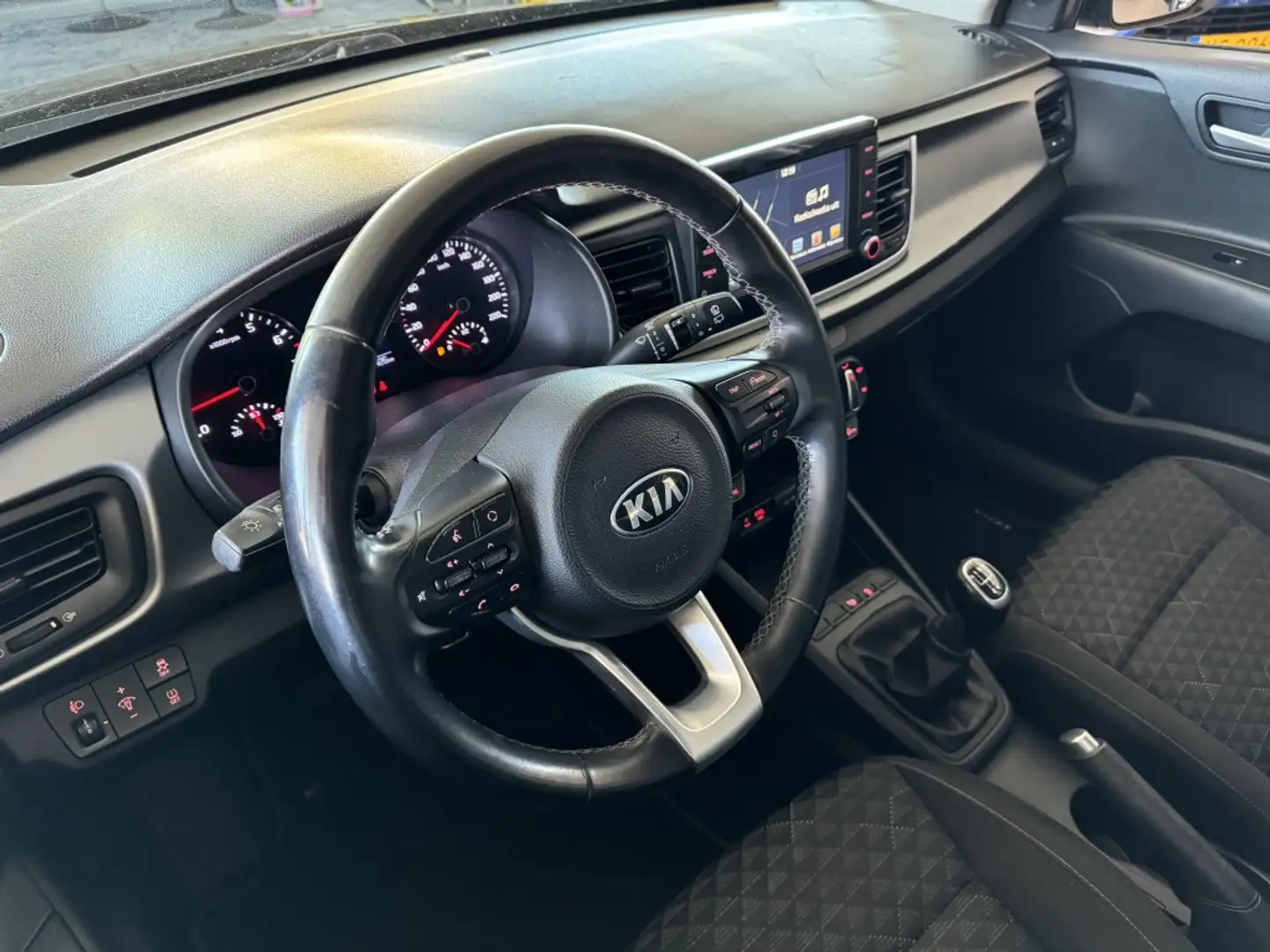 Kia Rio 1.0 TGDI DynamicLine Cruise Navi Airco Nap Gris - 2
