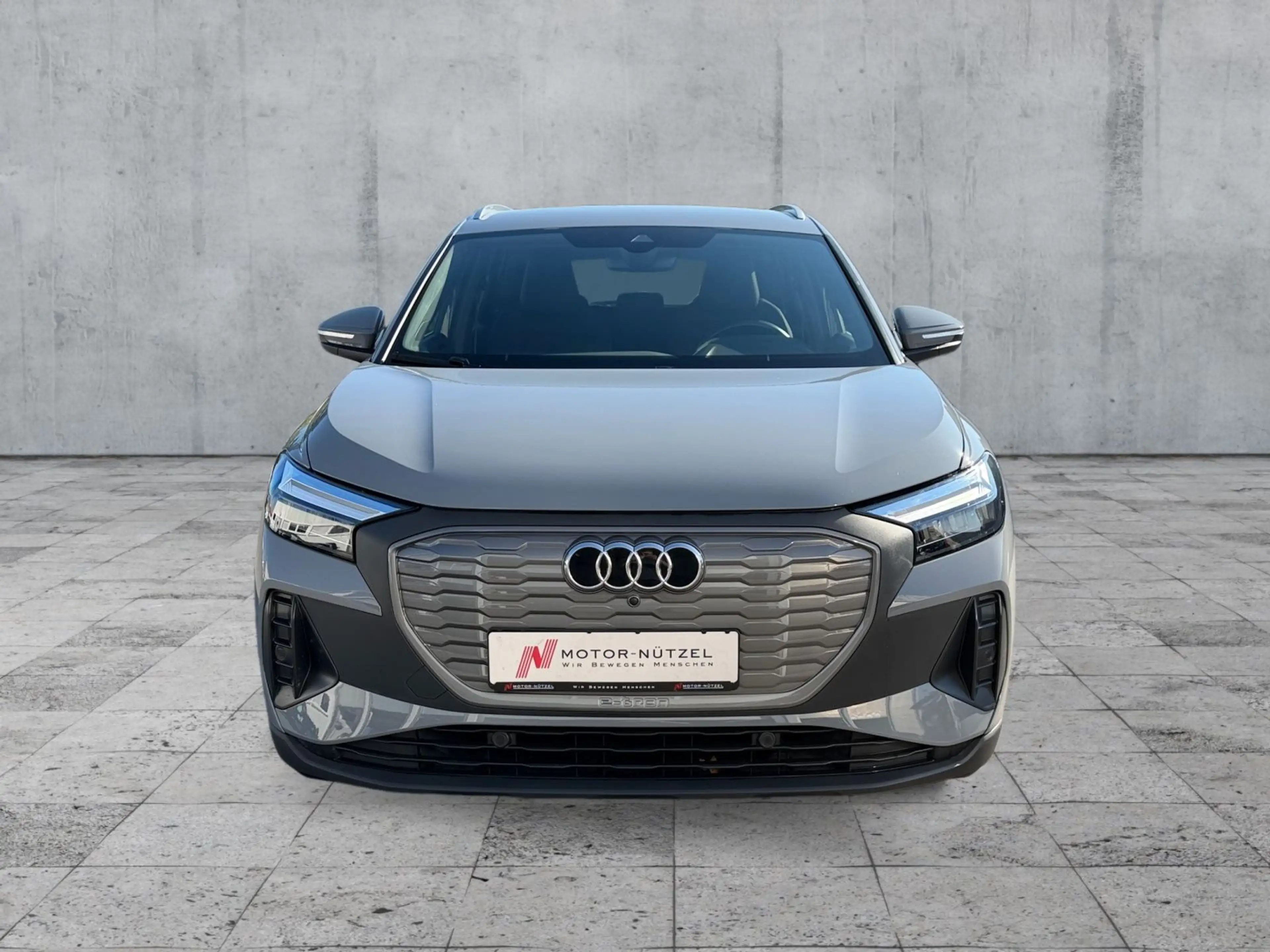 Audi Q4 e-tron 40 LED+NAVI+RFK+ACC+SHZ+19"LM — photo 3