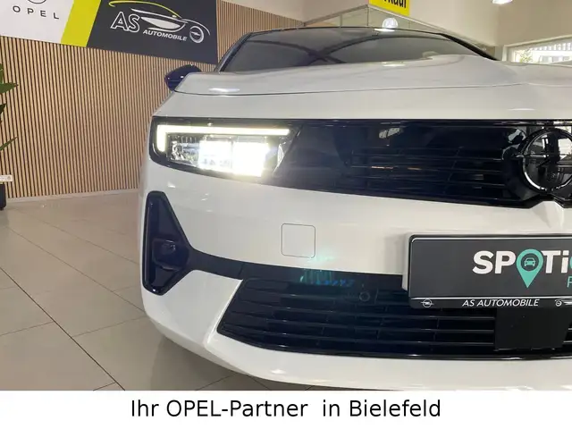 Opel Astra view 9
