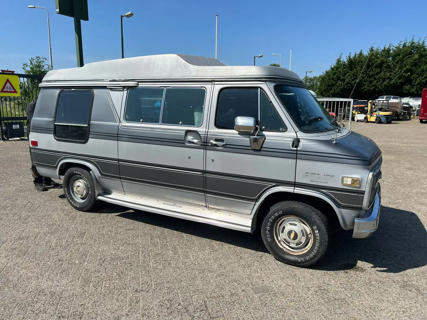 Chevrolet G g20 hightop diesel conversion van Grau - 1