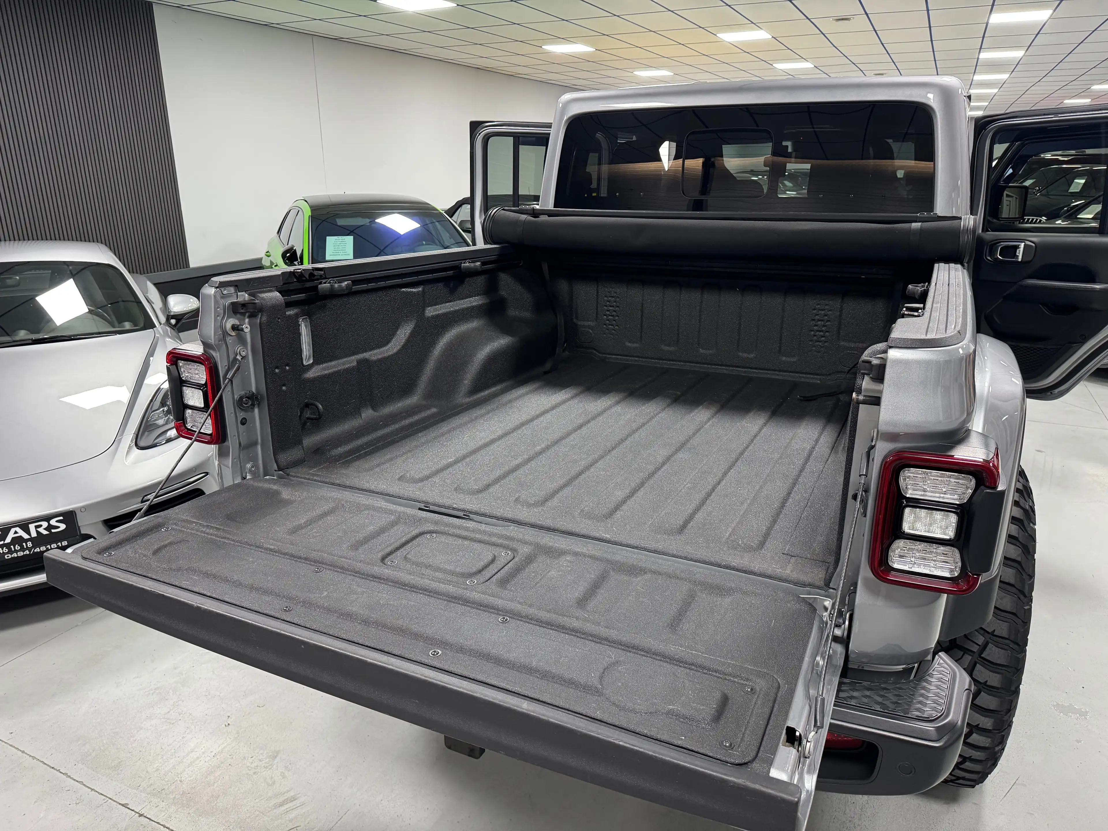 Jeep Gladiator 3.0 D V6 4WD Sport Full Options — photo 9