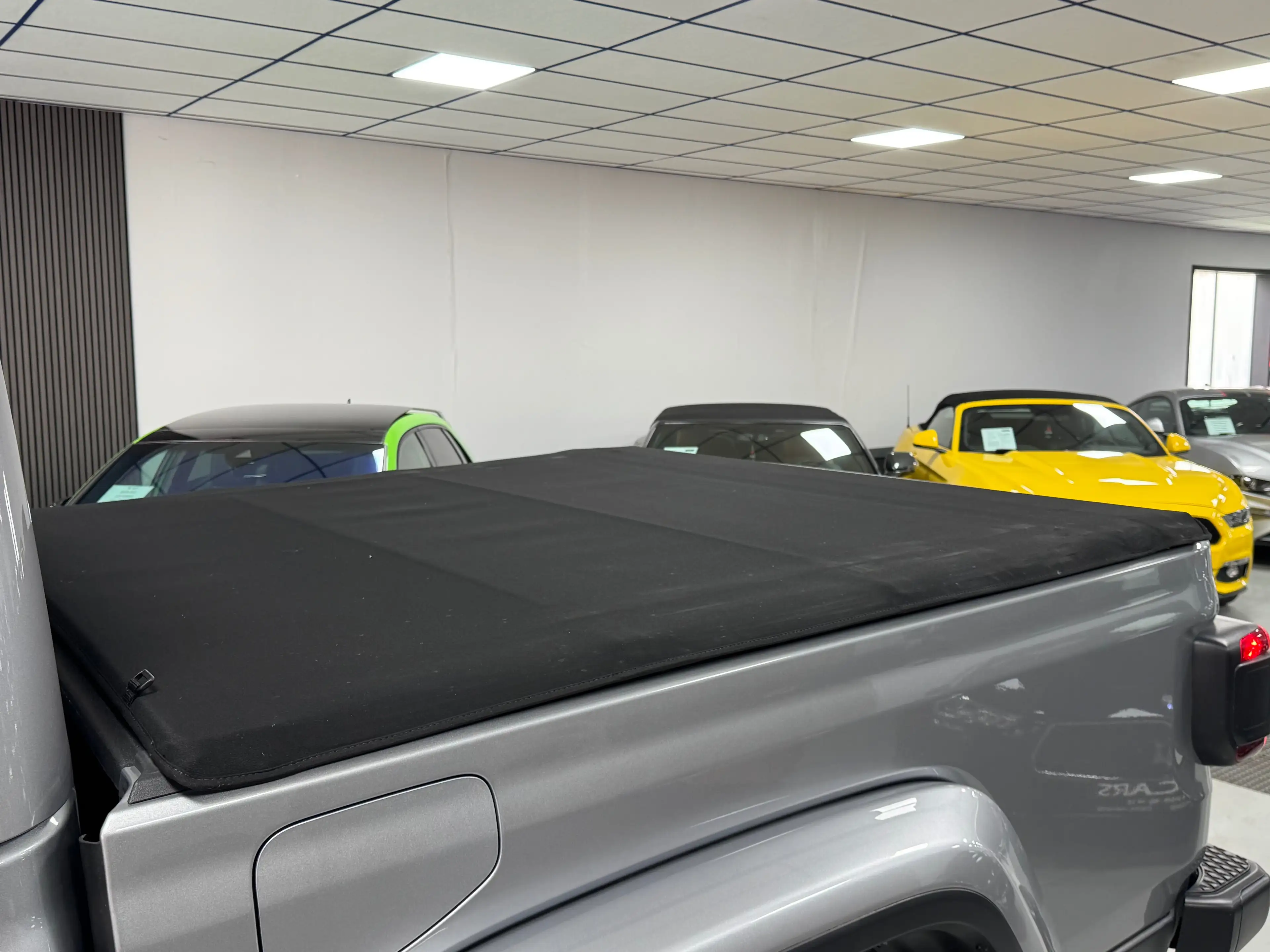 Jeep Gladiator 3.0 D V6 4WD Sport Full Options — photo 10