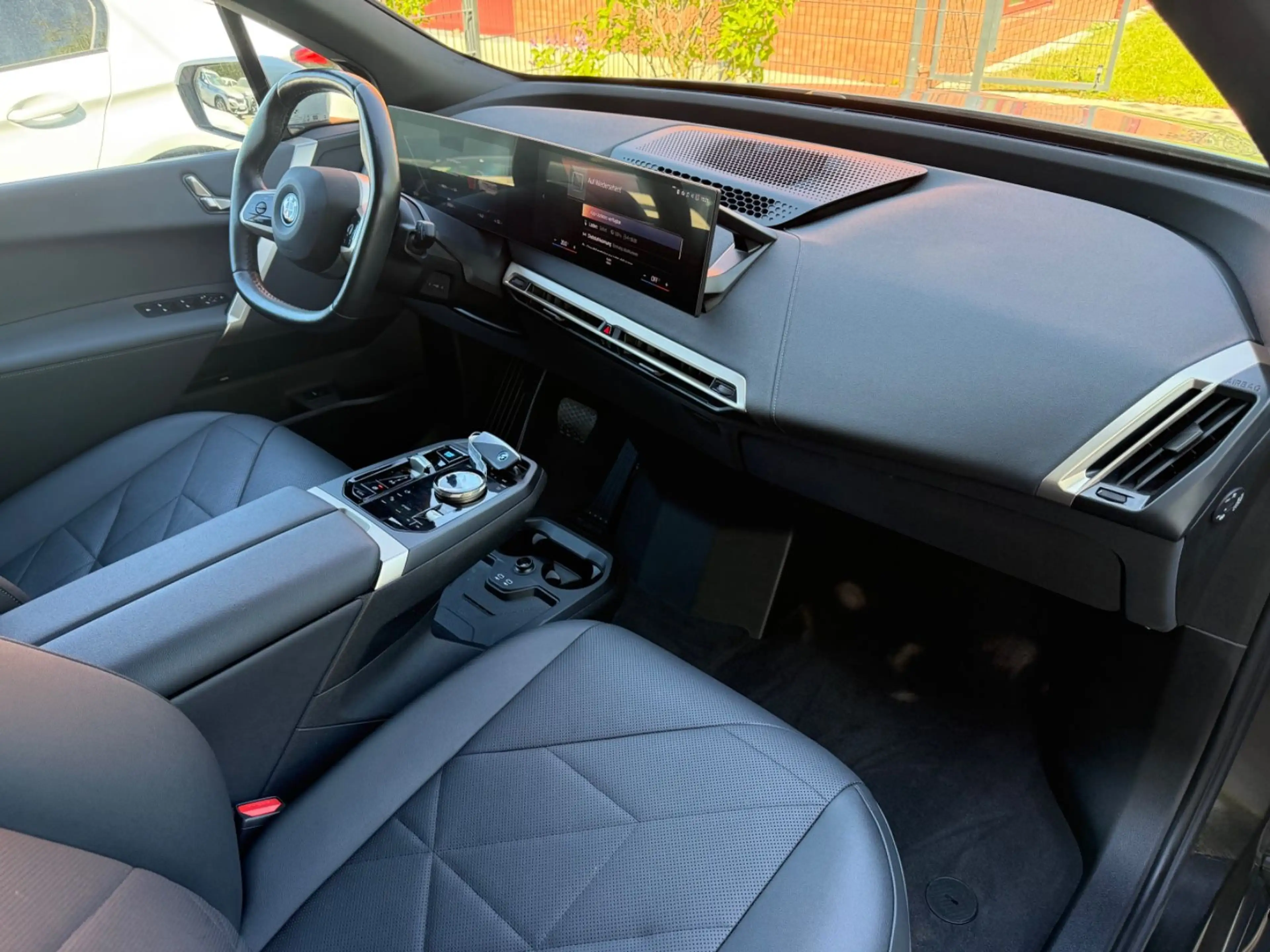 BMW iX 40 xDrive*Head Up*360Kamera*Harmann*Komfortzu — photo 9