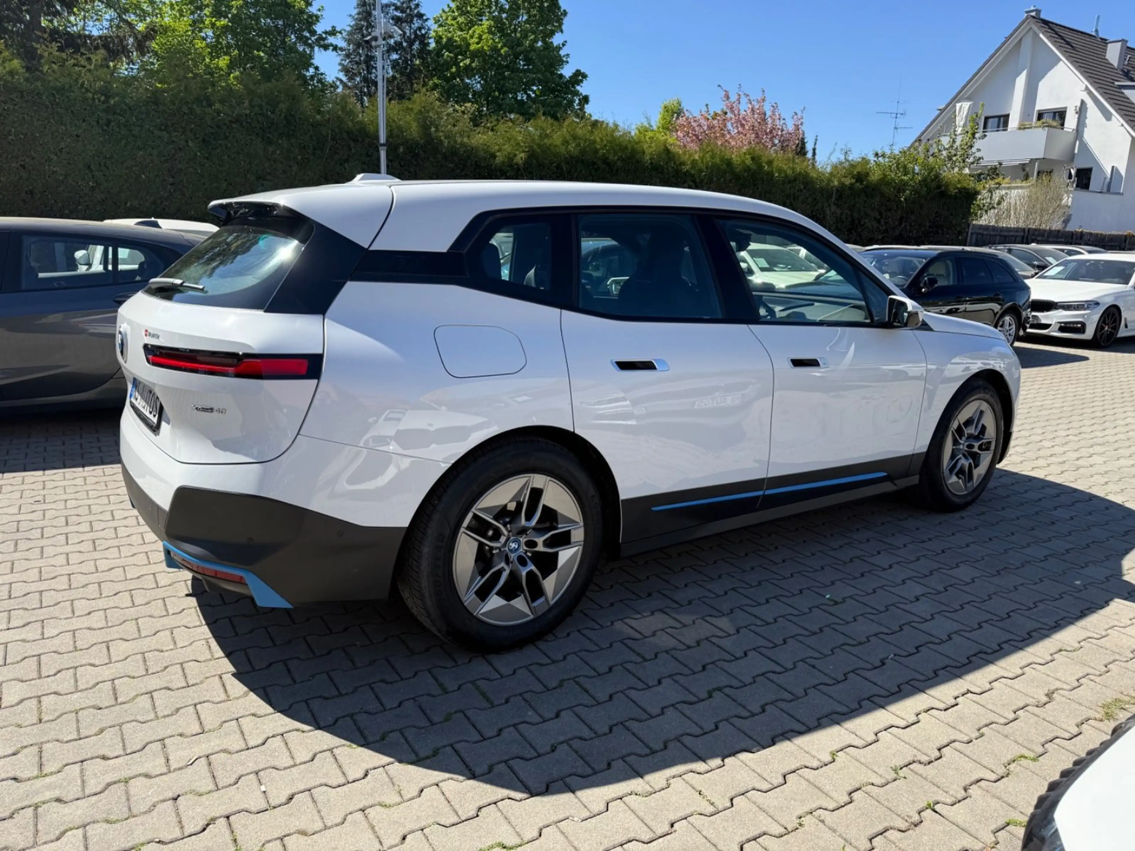BMW iX 40 xDrive*Head Up*360Kamera*Harmann*Komfortzu — photo 7