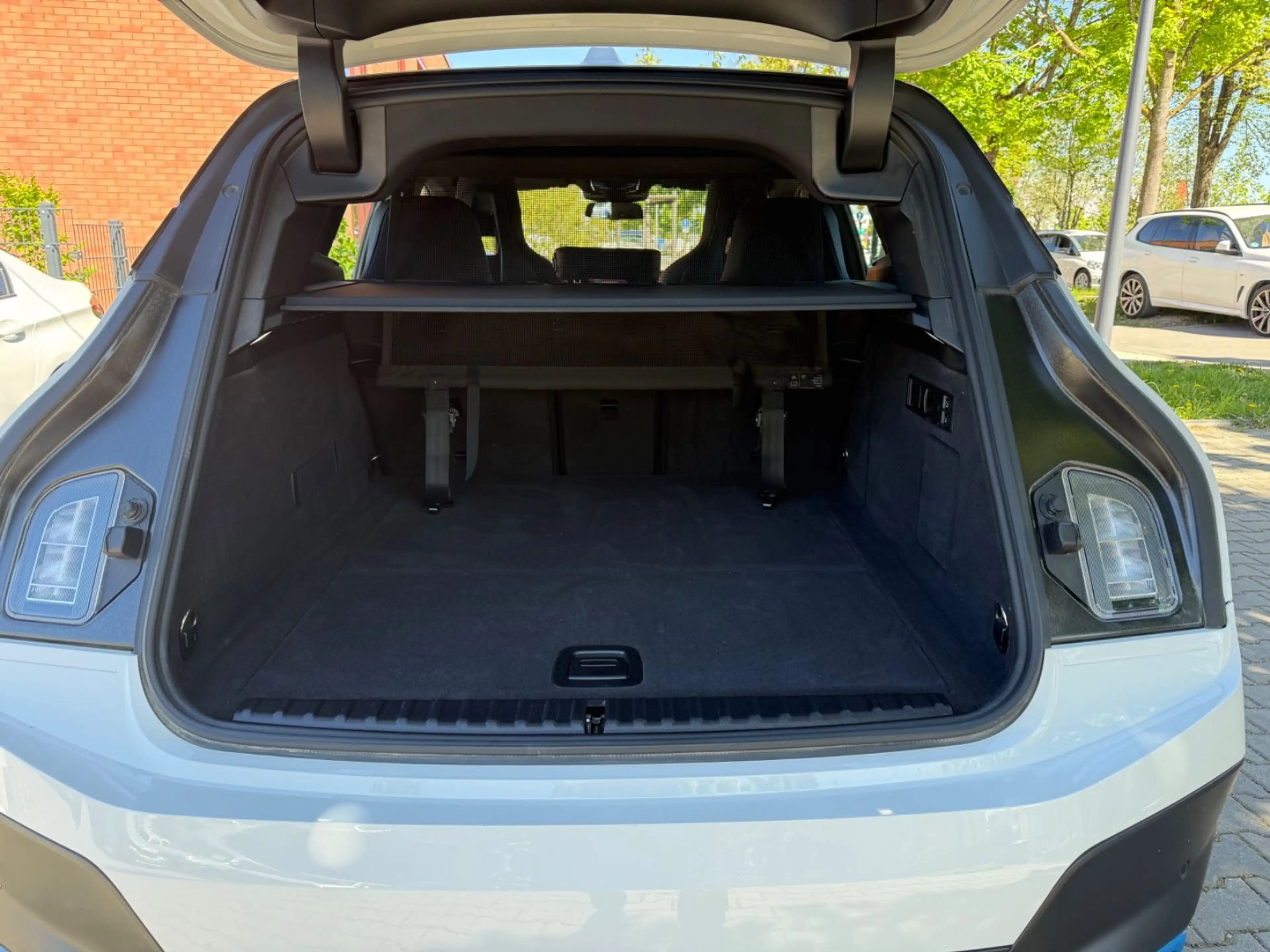 BMW iX 40 xDrive*Head Up*360Kamera*Harmann*Komfortzu — photo 8
