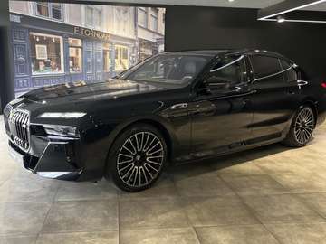 M760eA xDrive 571ch M Performance