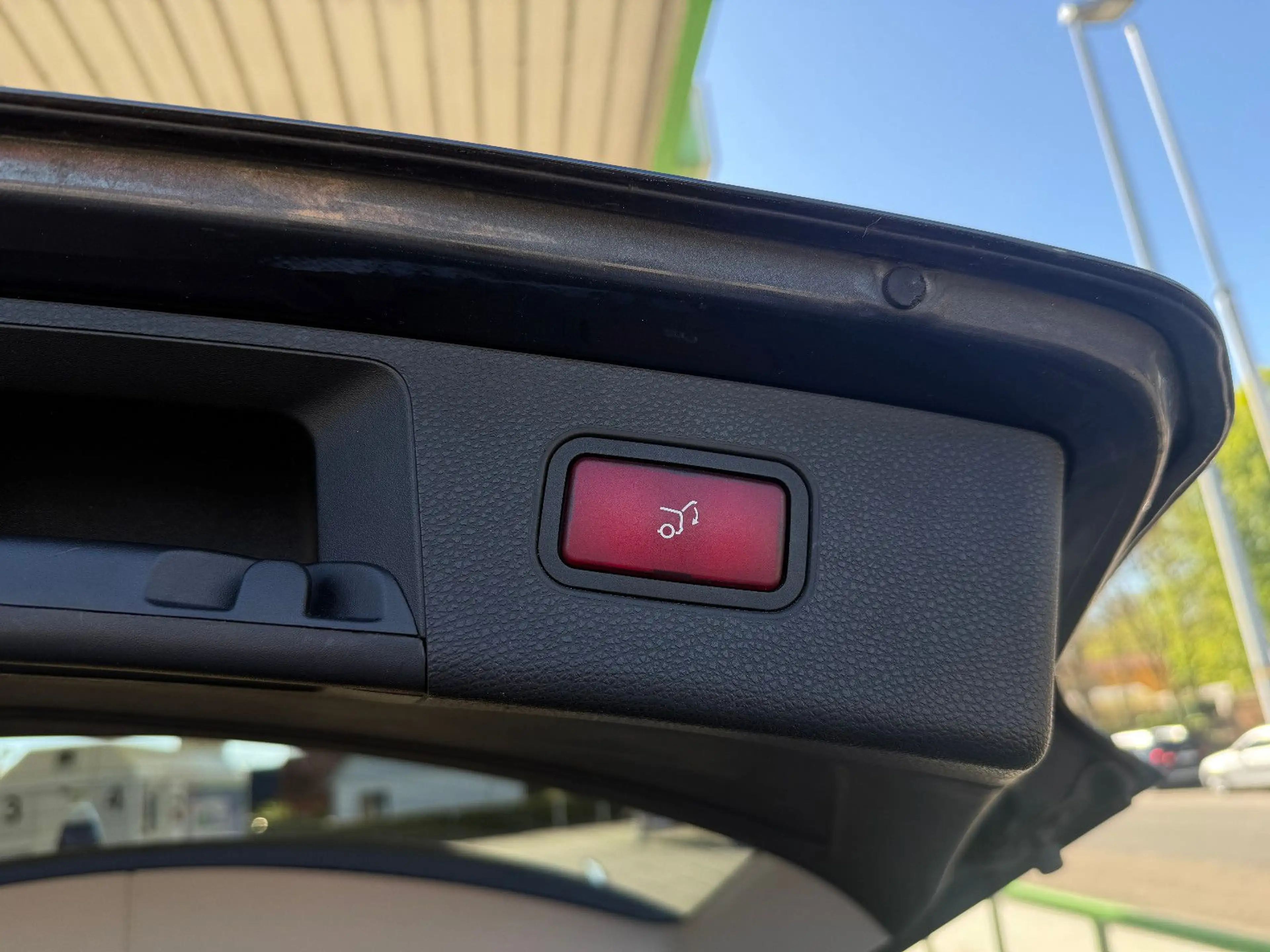 Mercedes-Benz GLK 350 — photo 12