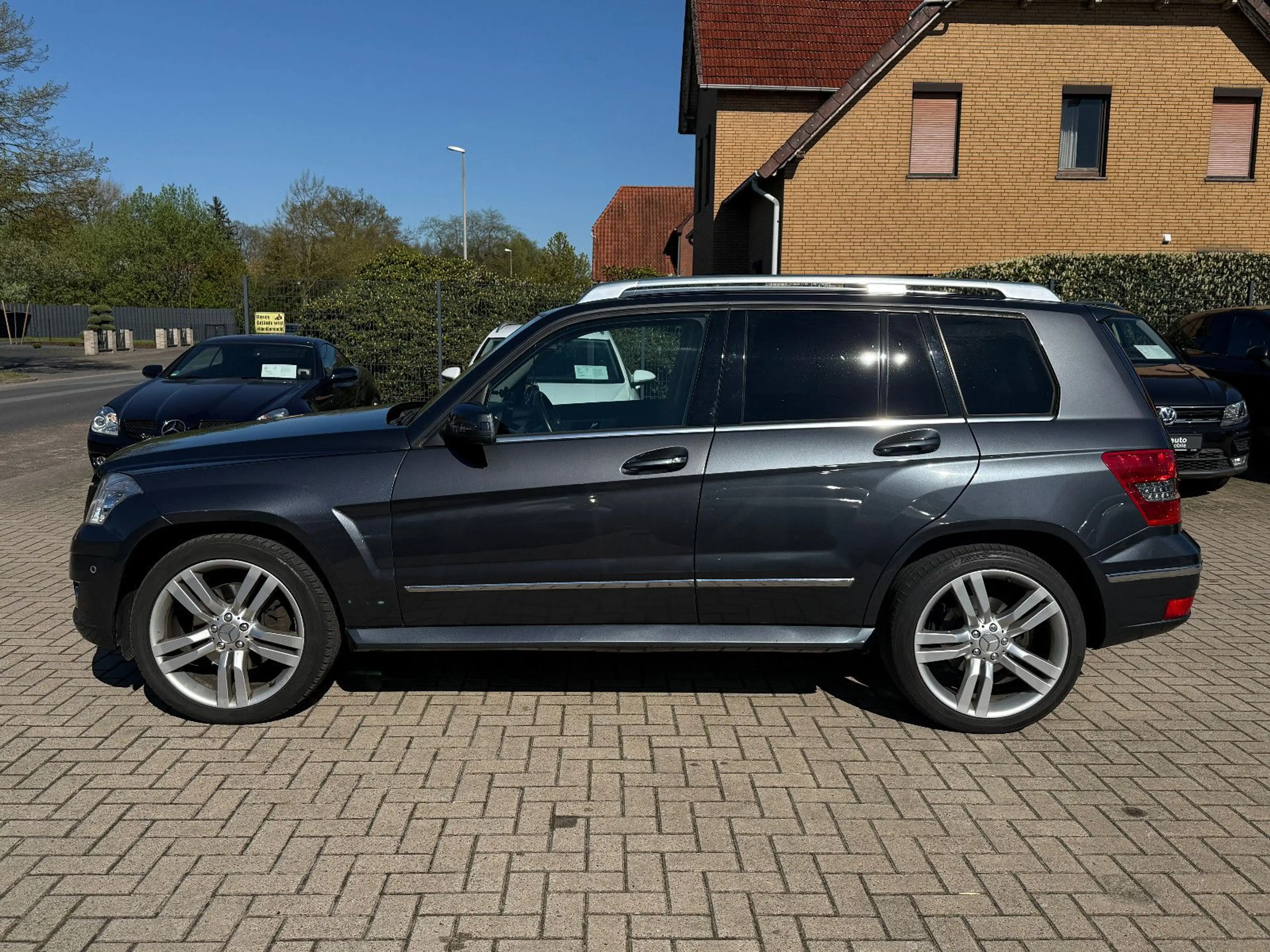 Mercedes-Benz GLK 350 — photo 2