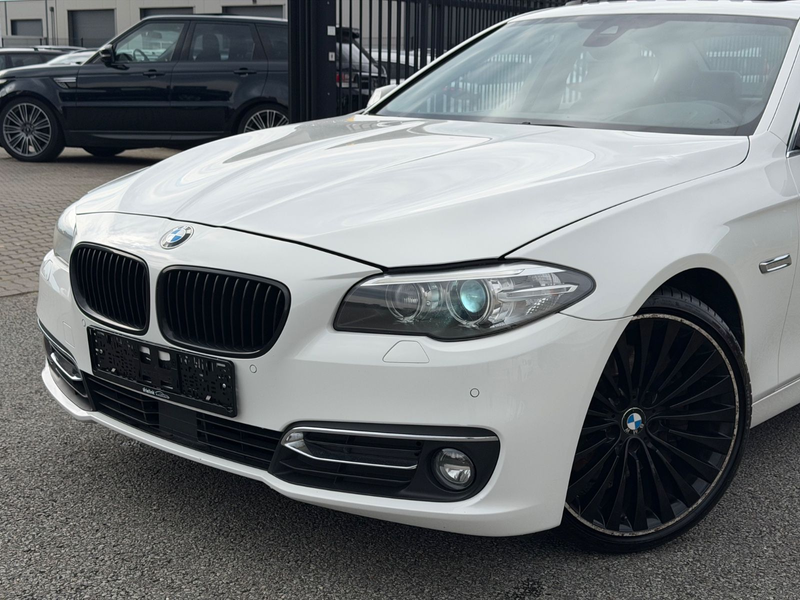 BMW 530 d Limousine Luxury Dach Leder HuD H&K Voll — photo 2