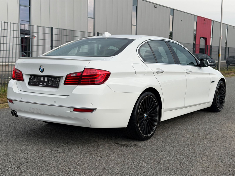 BMW 530 d Limousine Luxury Dach Leder HuD H&K Voll — photo 7
