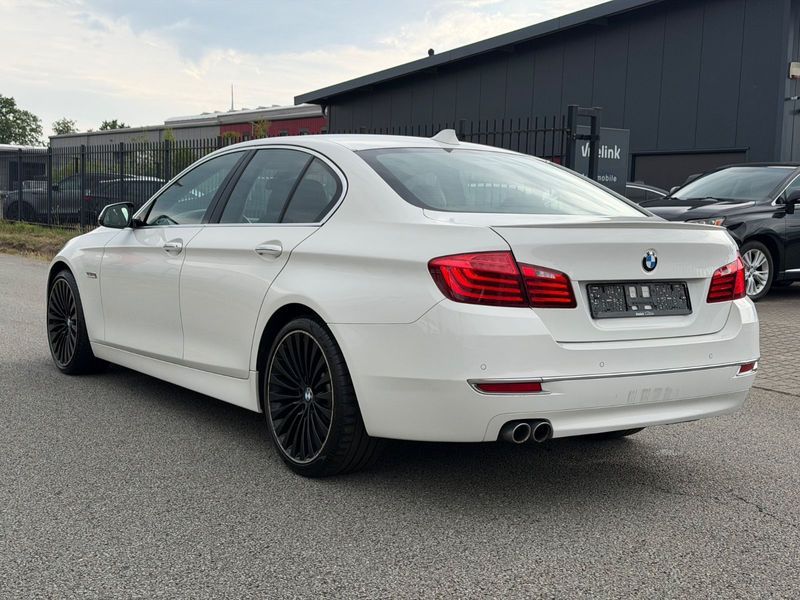 BMW 530 d Limousine Luxury Dach Leder HuD H&K Voll — photo 9
