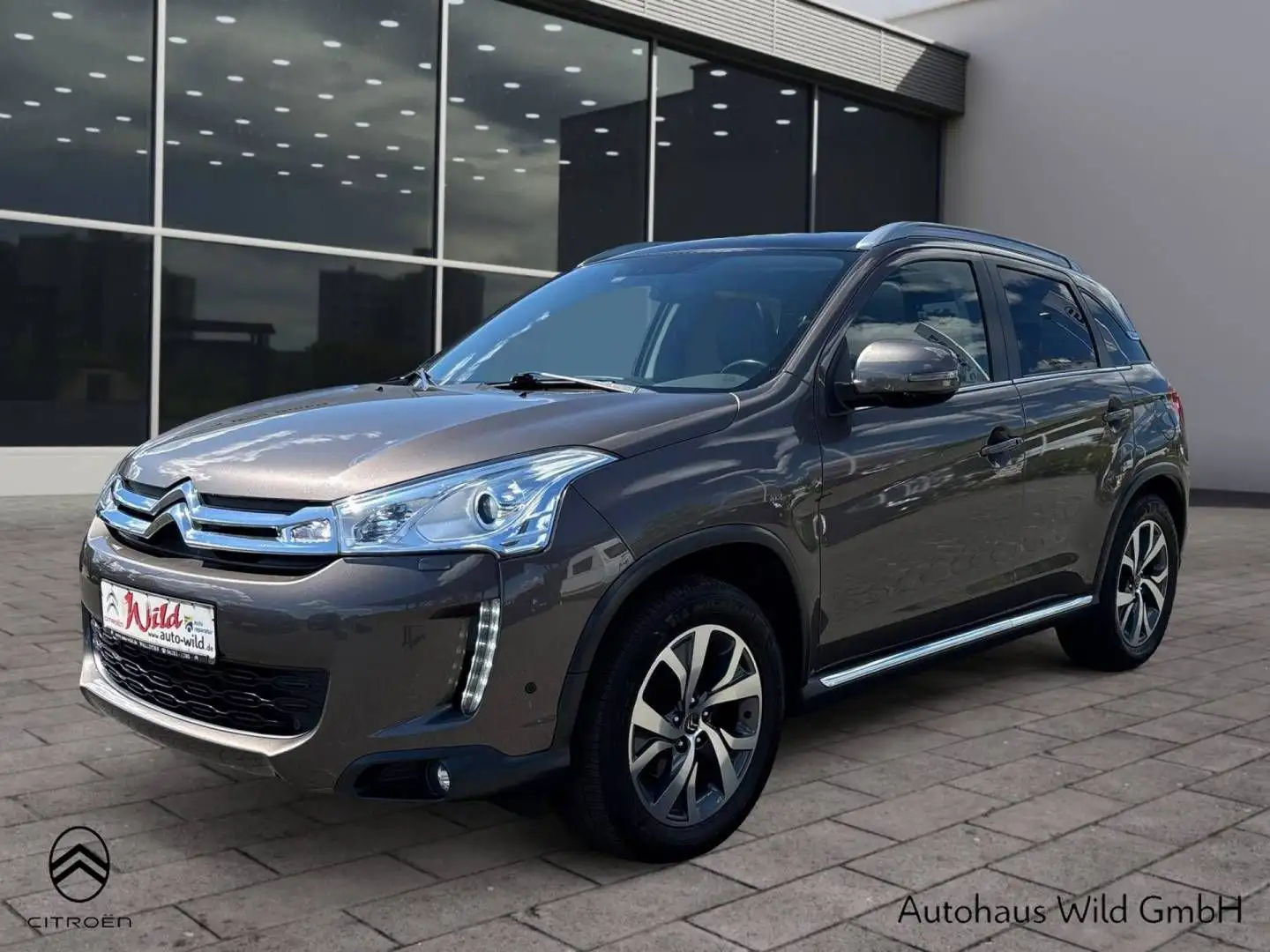 Citroen C4 AIRCROSS EXCLU 4WD Braun - 1