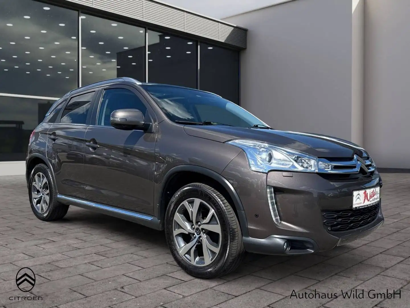Citroen C4 AIRCROSS EXCLU 4WD Braun - 2