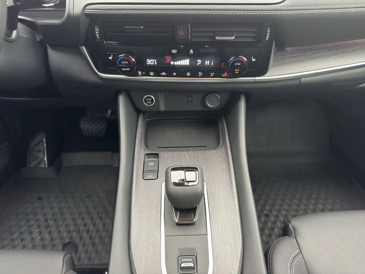 Nissan Qashqai Tekna XTronic *Navi/LED/el. Heckklappe/360 Kamera/ 16