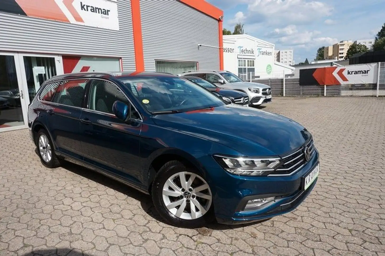 Volkswagen Passat Variant 2.0 TDI DSG Navi/Kamera/LED/ACC Bleu - 2