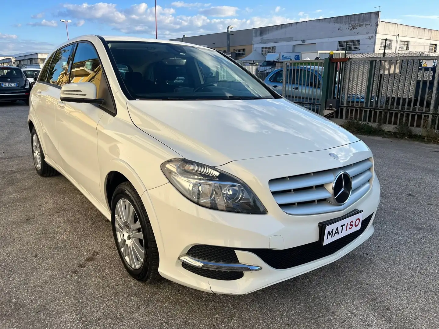 Mercedes-Benz B 200 B 200 NGD Premium Wit - 1