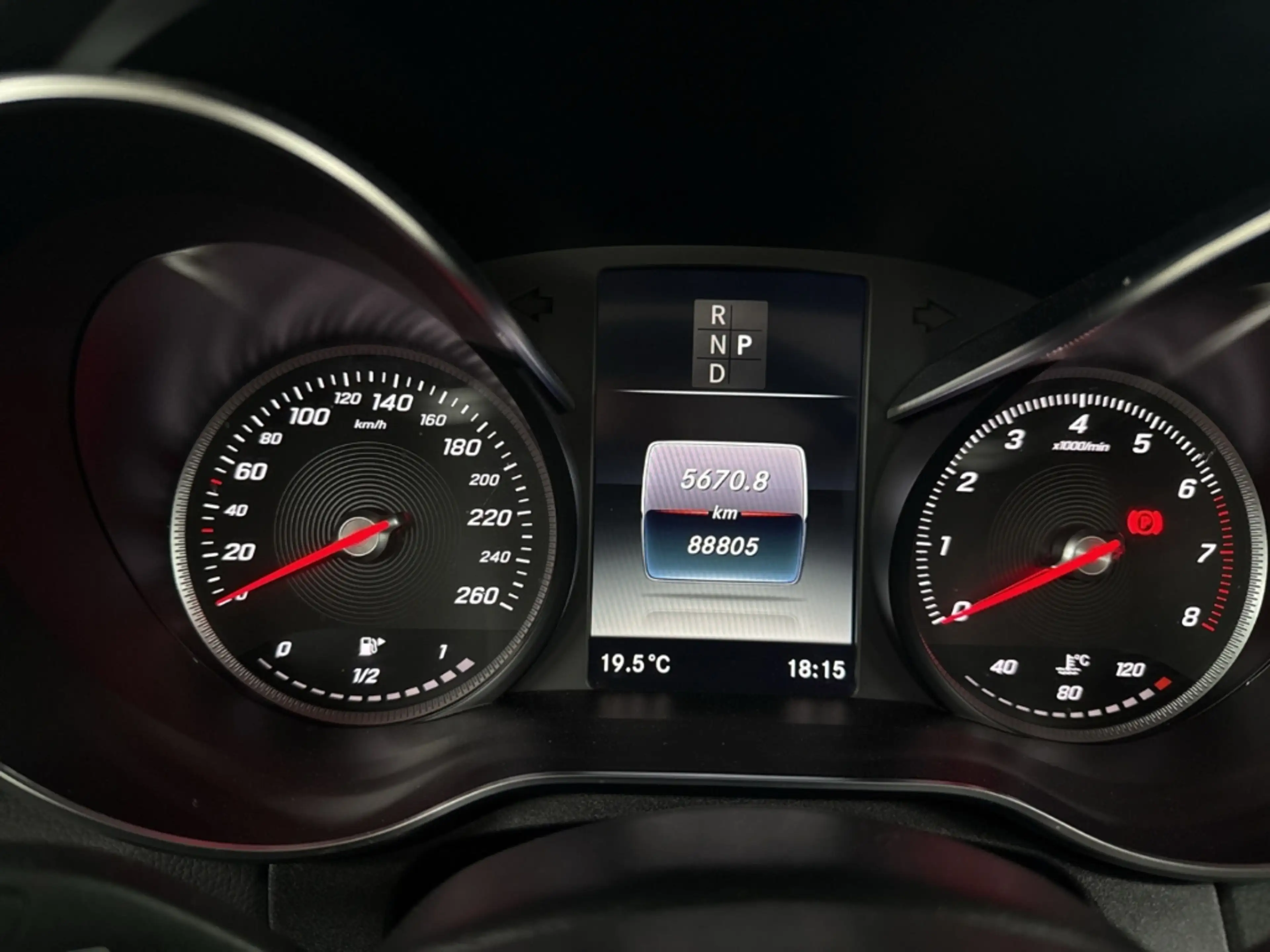 Mercedes-Benz C 250 Cabrio Night Edition AMG-Line LEDER 360° — photo 17