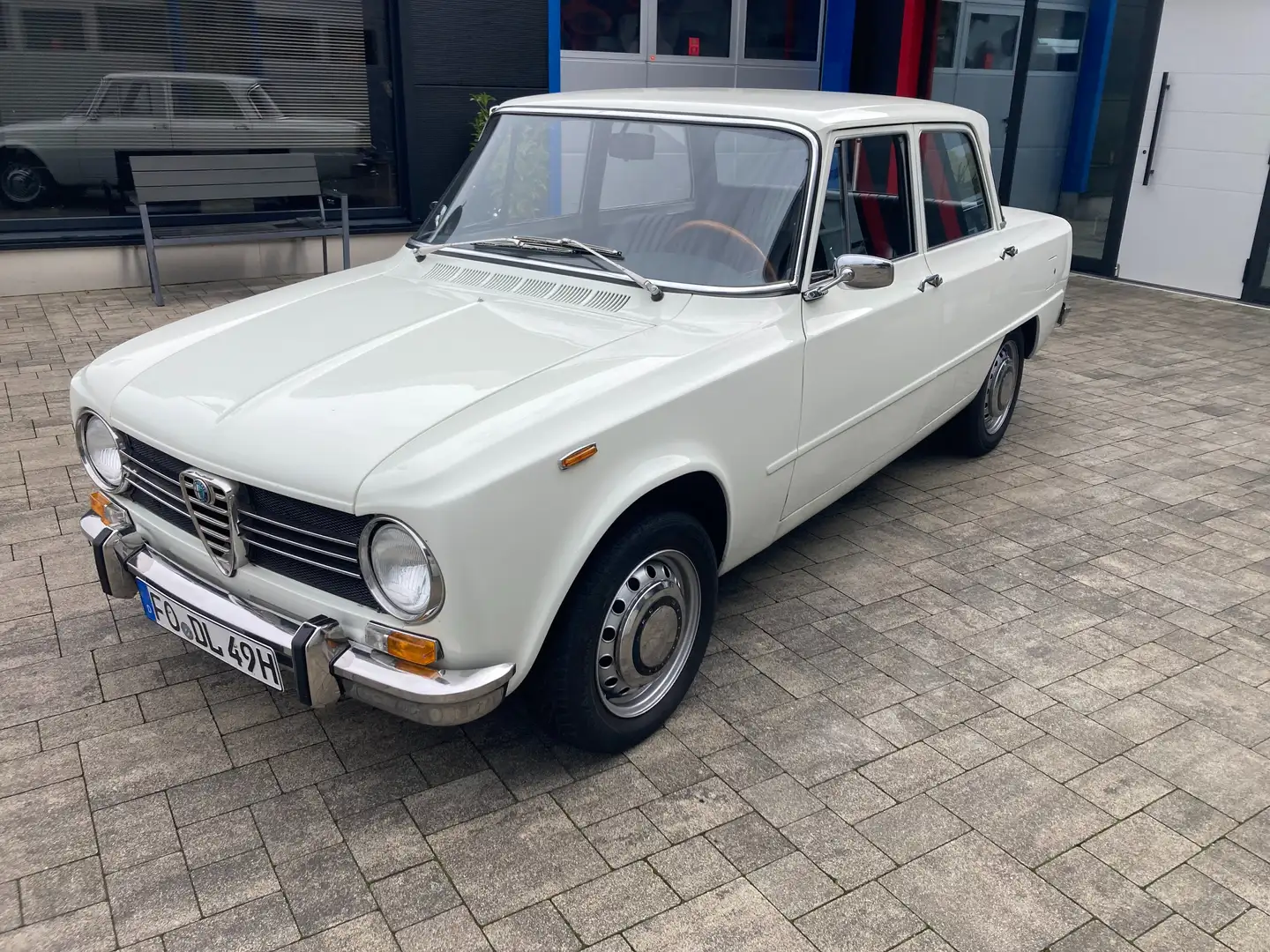 Alfa Romeo Giulia 1300ti Weiß - 2