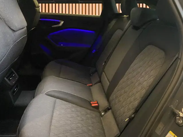 Audi A5 view 9