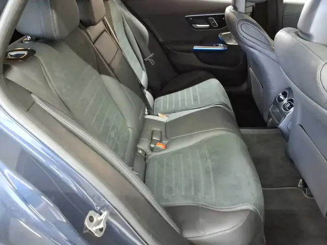 Mercedes-Benz C-Class view 14