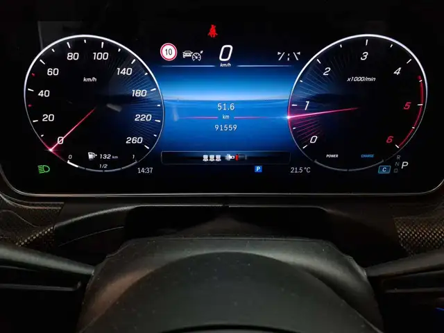 Mercedes-Benz C-Class view 11
