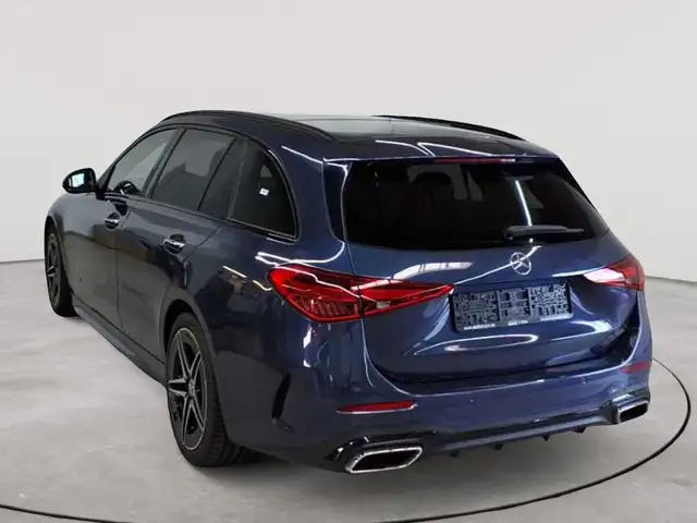 Mercedes-Benz C-Class view 5