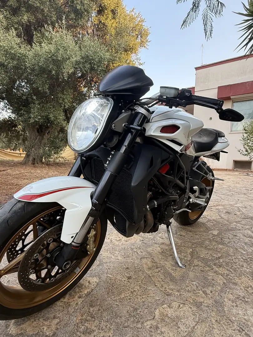MV Agusta Brutale 1090 R - 1