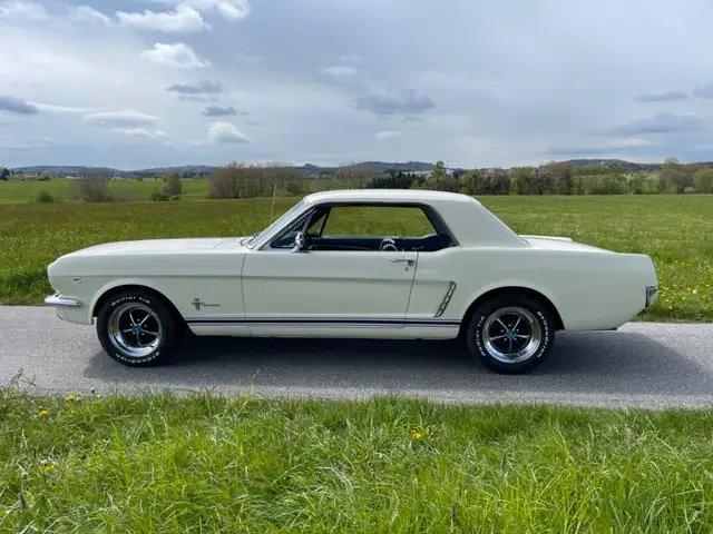 Ford Mustang Top Auto,top Ausgestattet,viele Extras