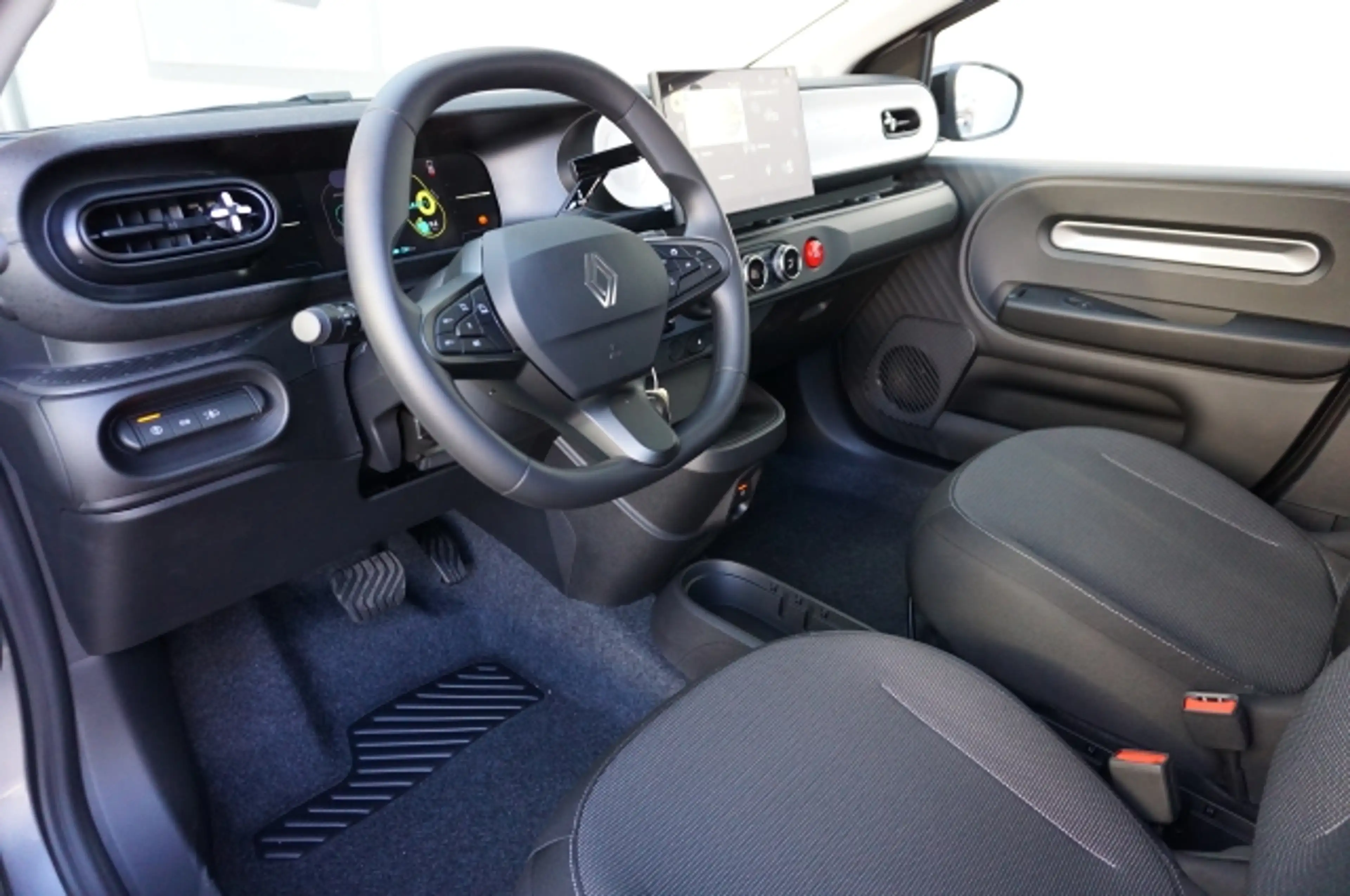 Renault Twingo E-Tech Evolution 80 PS urban range — photo 6