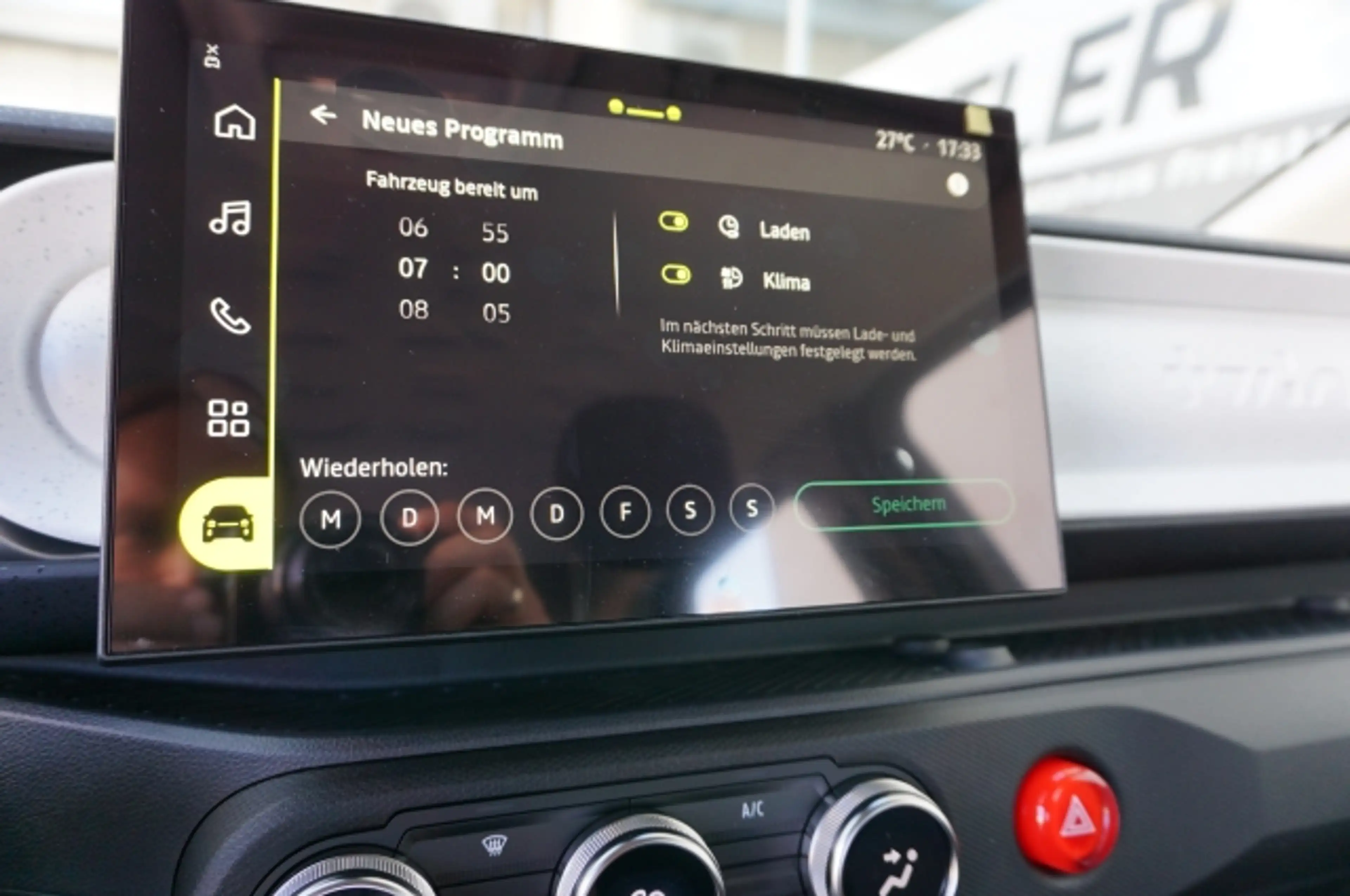 Renault Twingo E-Tech Evolution 80 PS urban range — photo 11