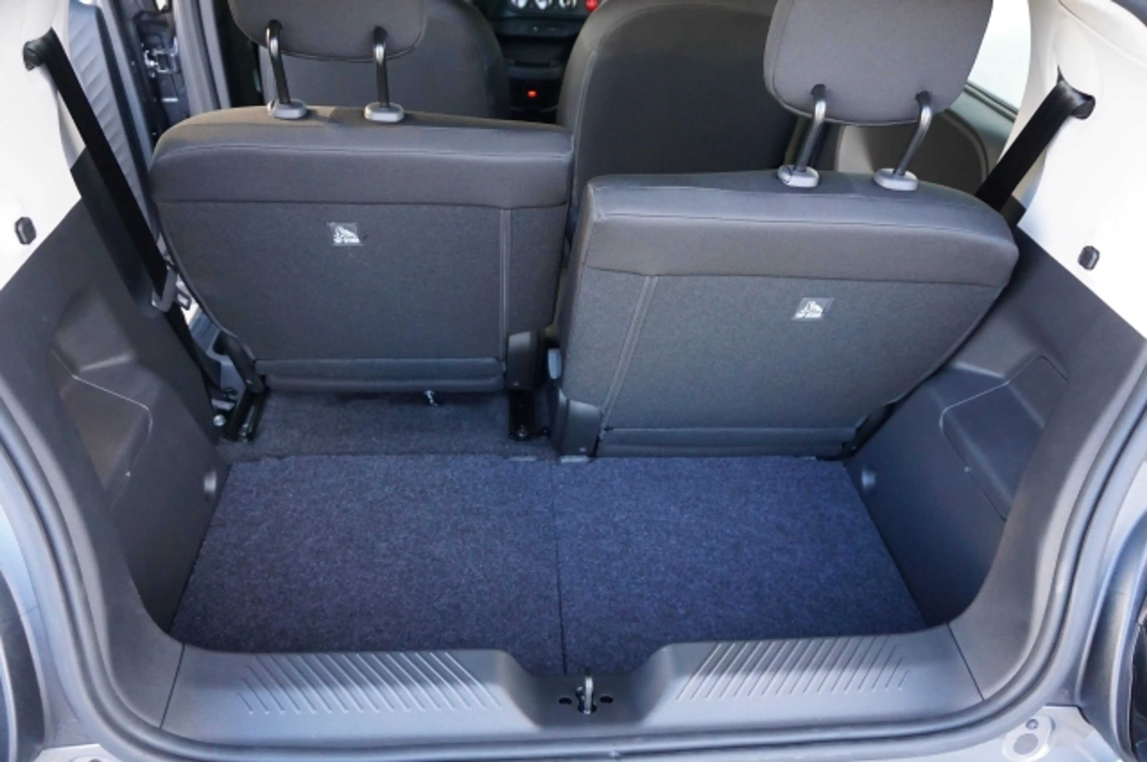 Renault Twingo E-Tech Evolution 80 PS urban range — photo 15