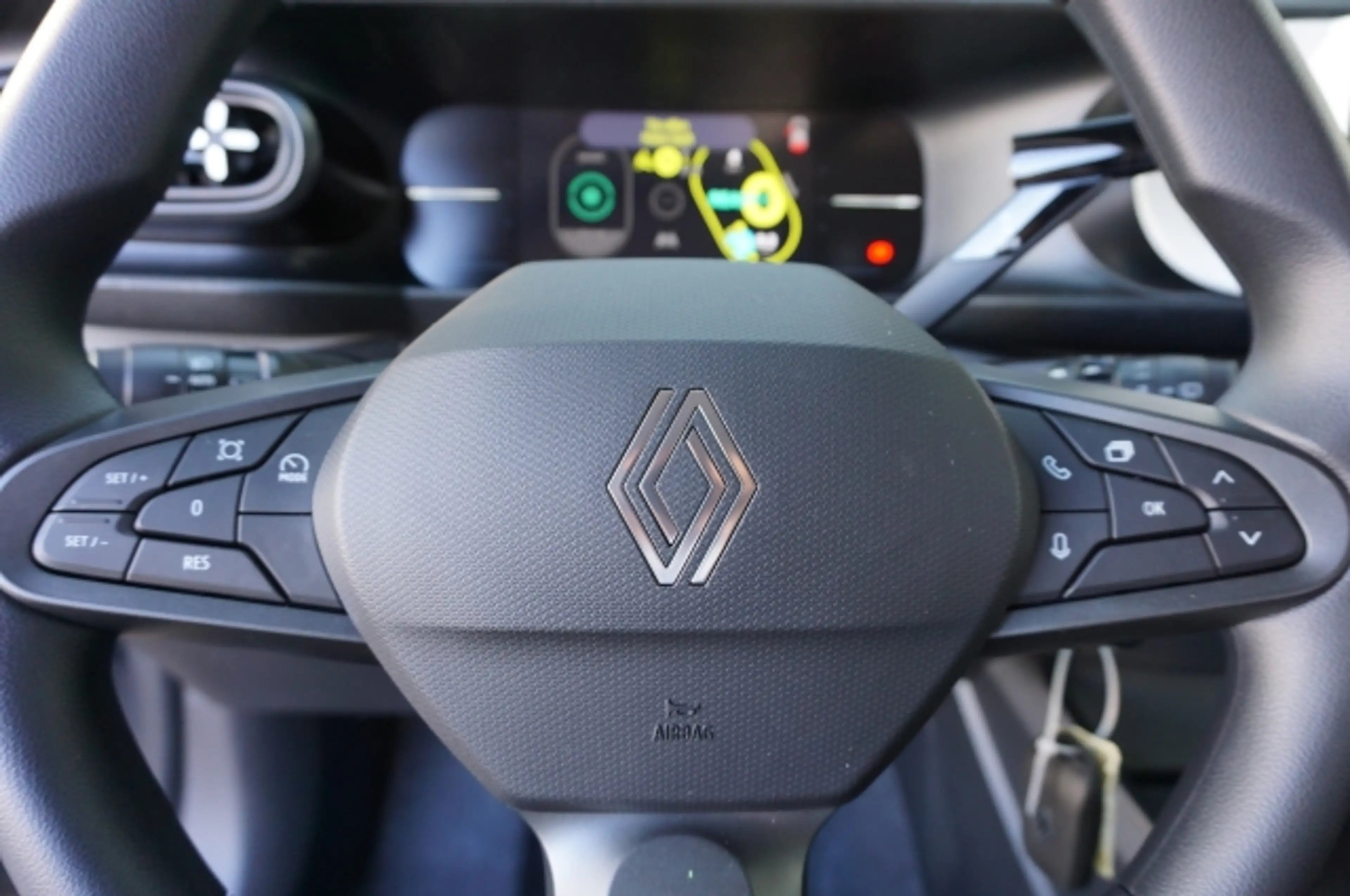 Renault Twingo E-Tech Evolution 80 PS urban range — photo 7
