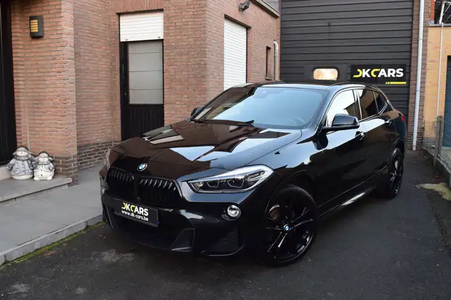 BMW X2 sDrive18i - M-Pack - NAVI / LED / Black Edition