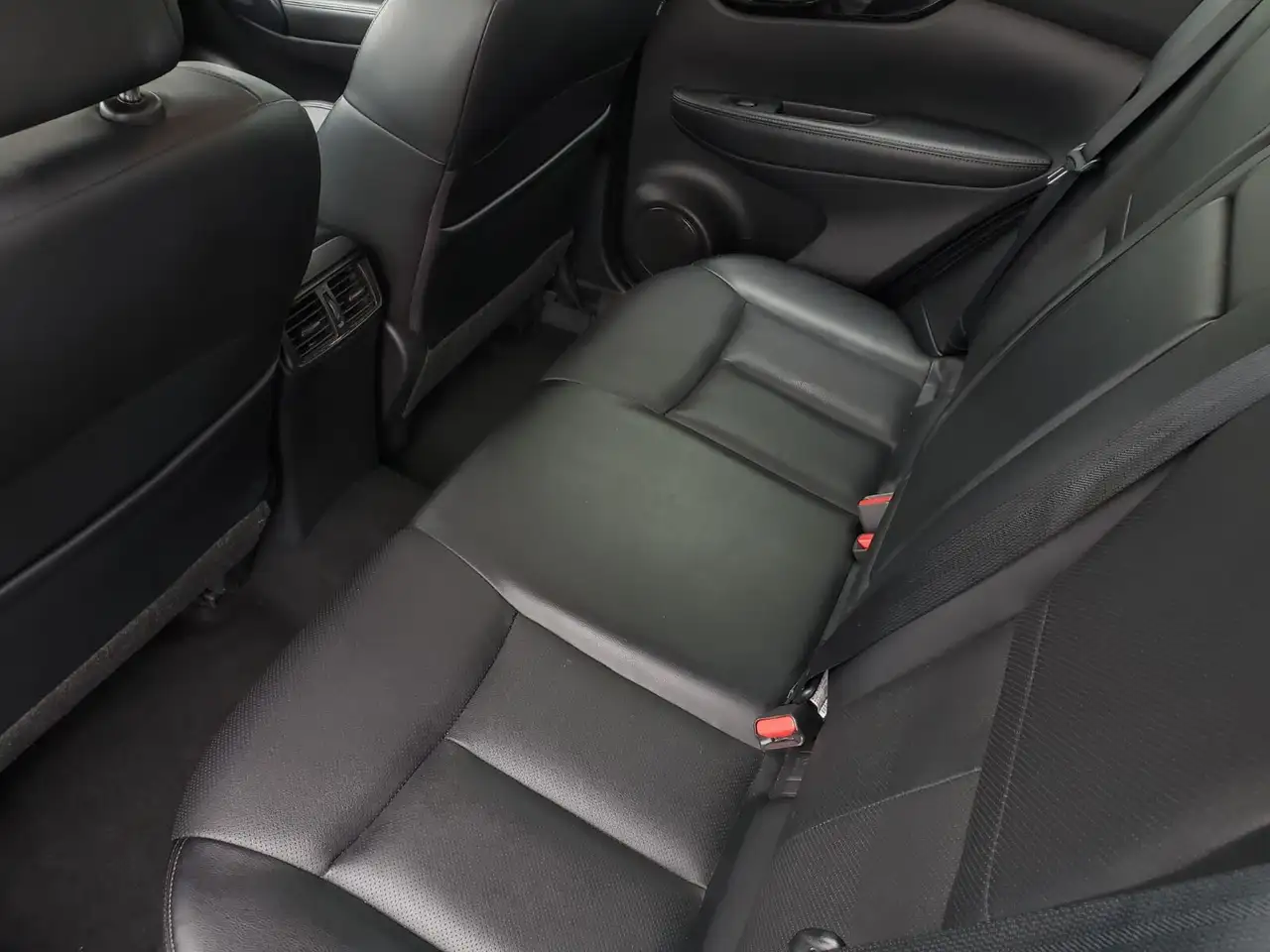 Nissan Qashqai снимка Nissan Qashqai