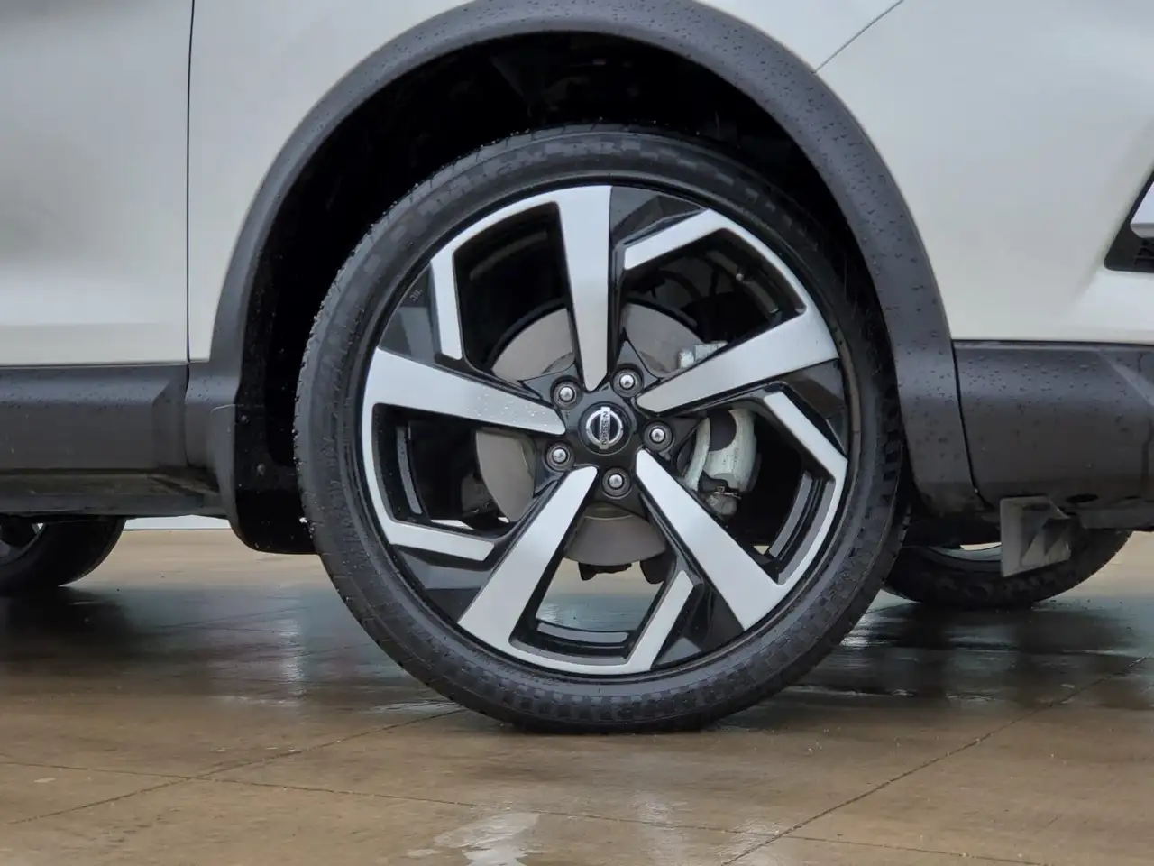 Nissan Qashqai снимка Nissan Qashqai