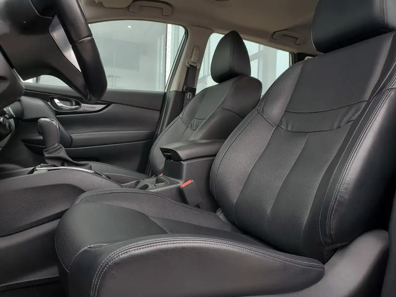 Nissan Qashqai снимка Nissan Qashqai