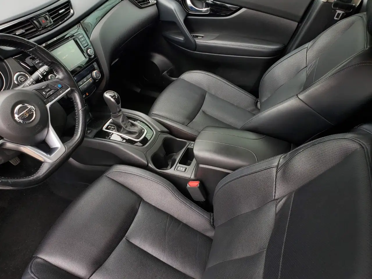 Nissan Qashqai снимка Nissan Qashqai