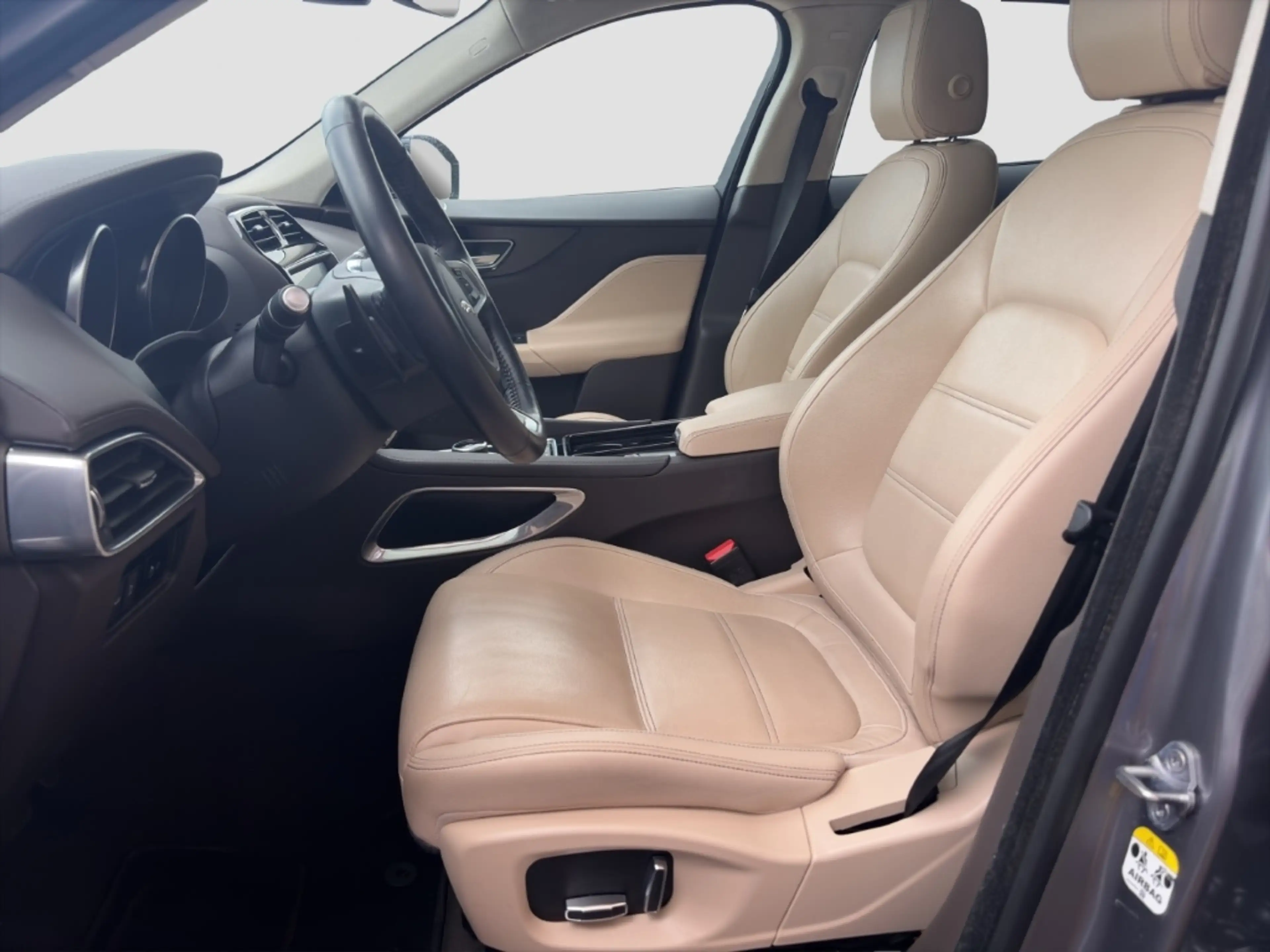 Jaguar F-Pace Prestige 20d AWD *NAVI*CAM*AHK*SITZHZG*PANO* — photo 7