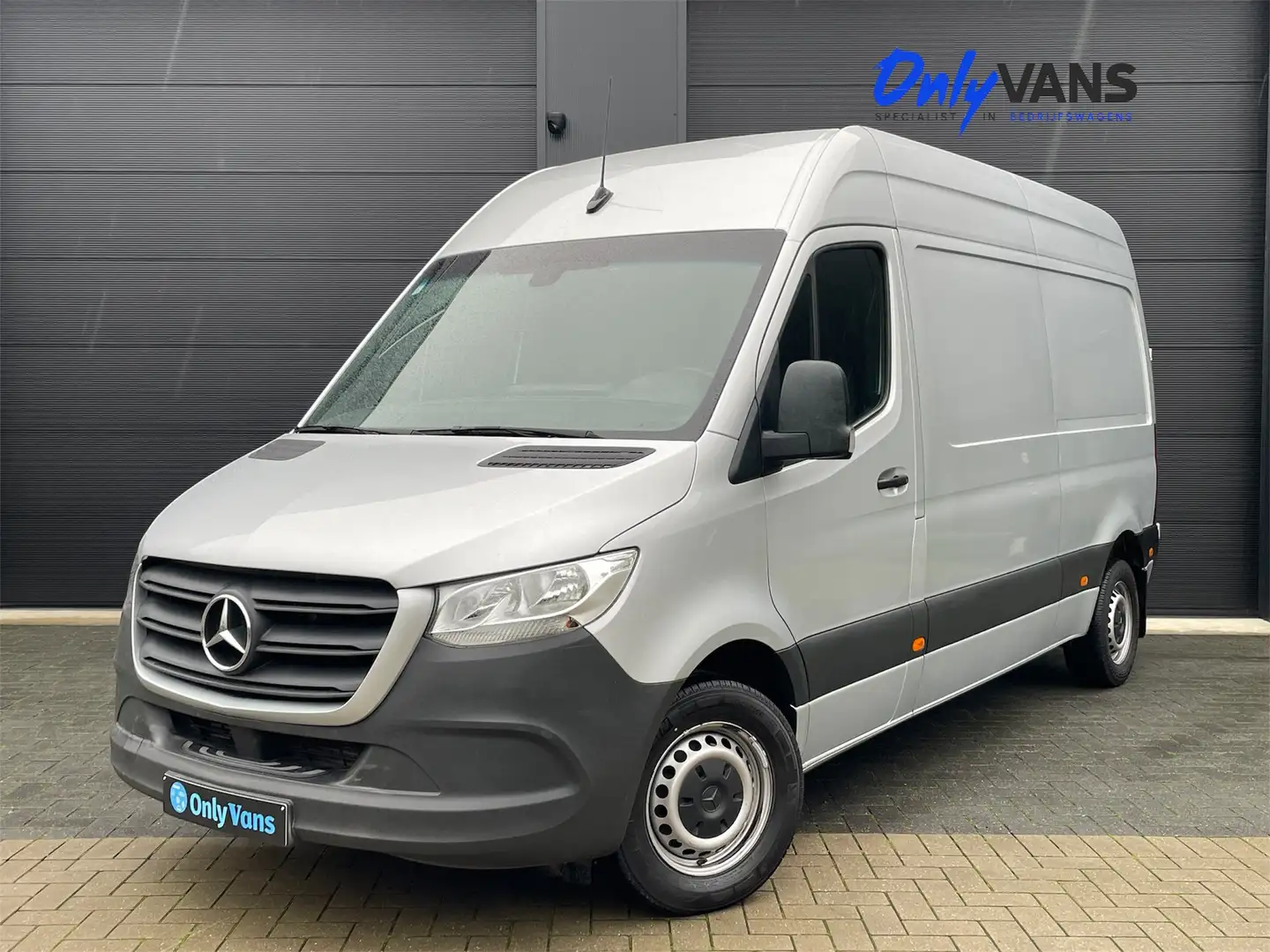 Mercedes-Benz Sprinter 314 CDi / L2H2 / Aut / Trekh / € 17.347 Ex. BTW Argent - 1