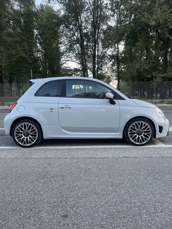 Abarth 595
